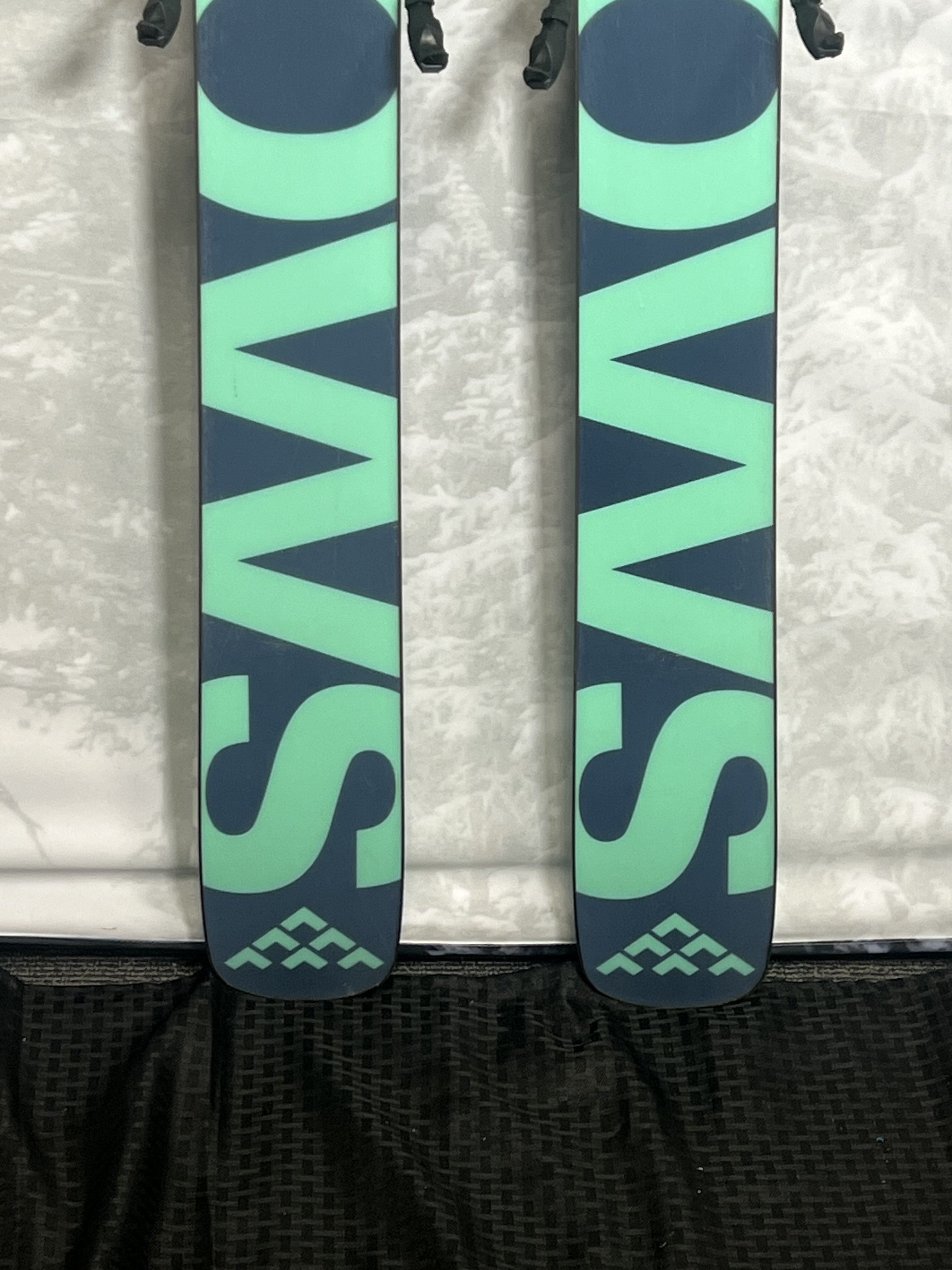 Lightly Used Black Crow Atris 2025 Ski 178 Cm w/ Tyrolia Attack 13 binding