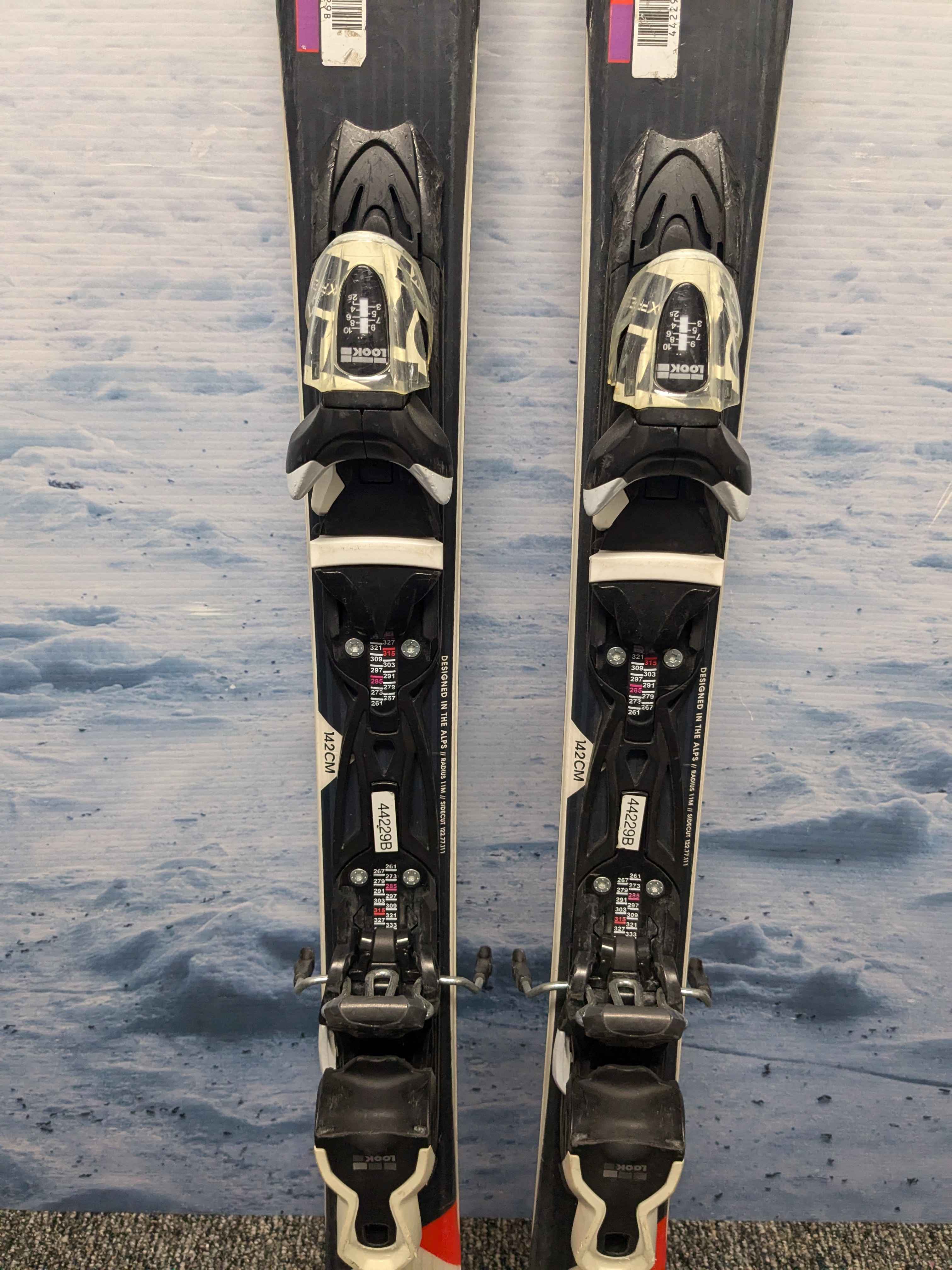 Used Rossignol Experience RTL 142cm Skis w/ Look Xpress Demo Bindings