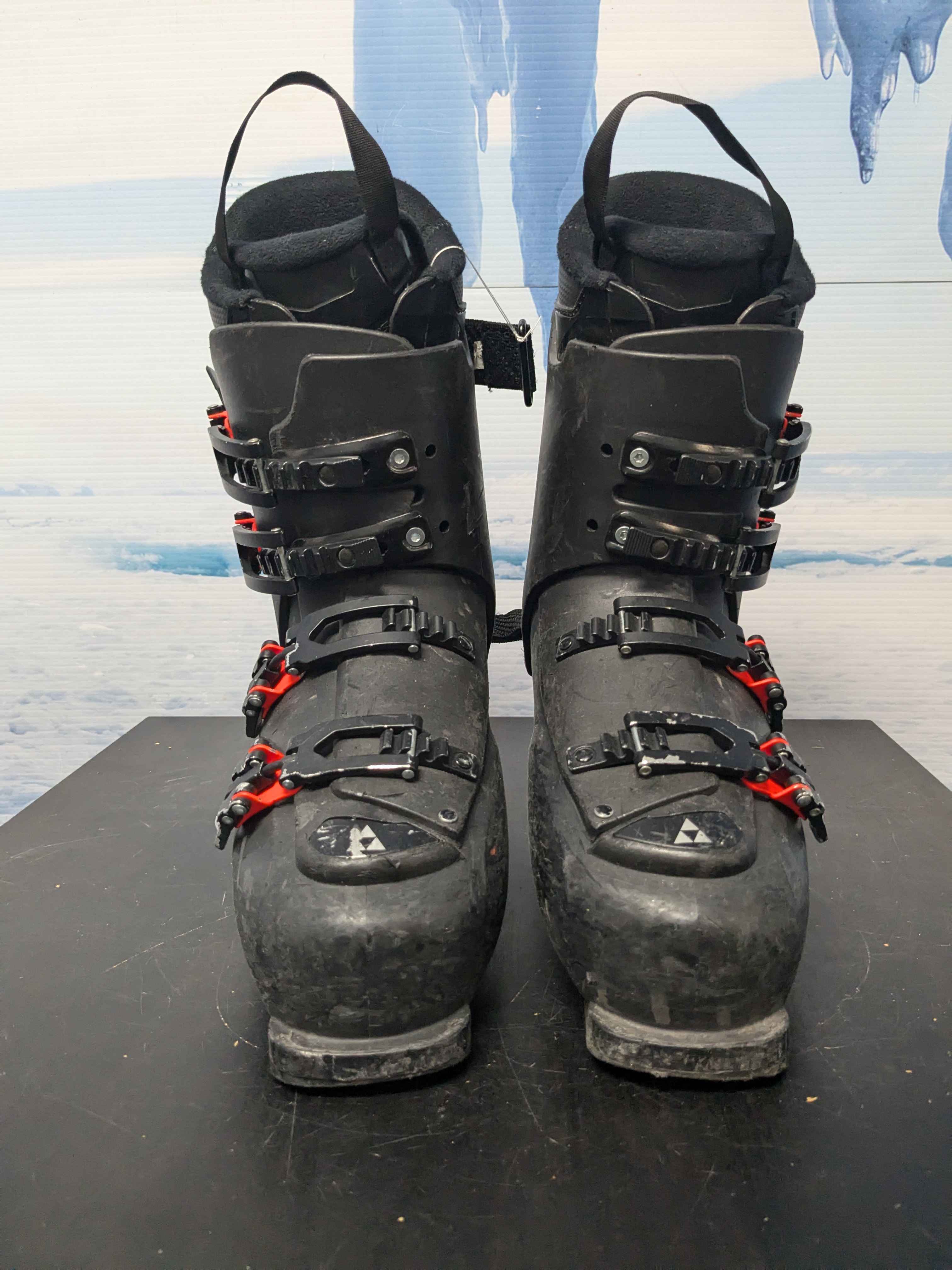 Used Fischer Cruzar 90 Ski Boot 27.5MP