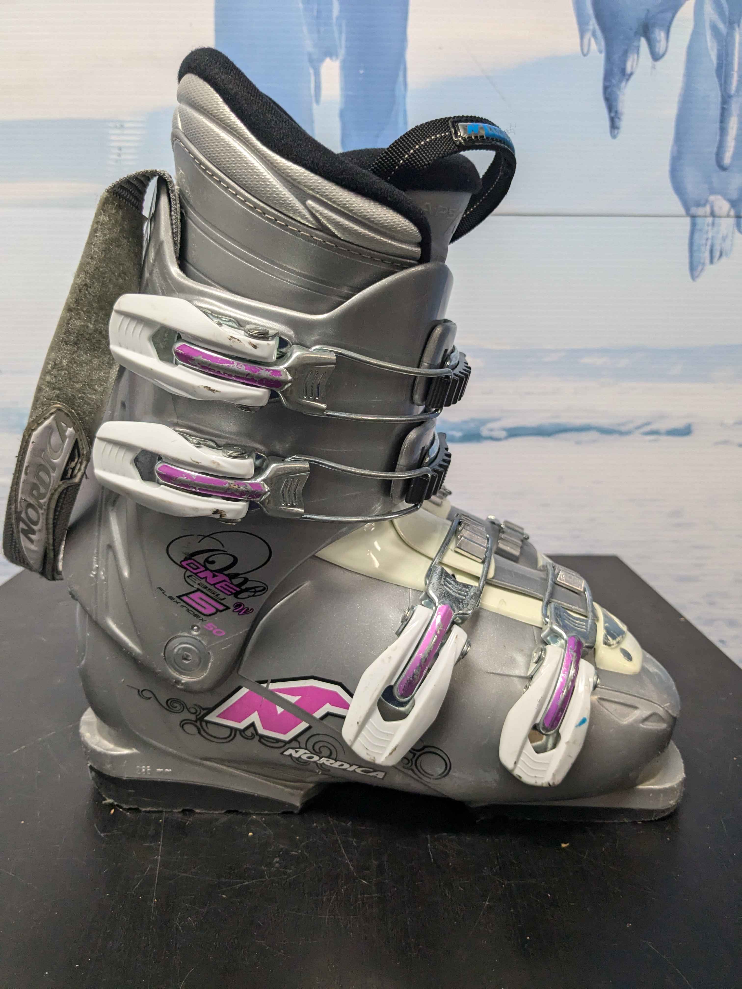 Used Nordica One Easy 5 W Ski Boot 24.0MP