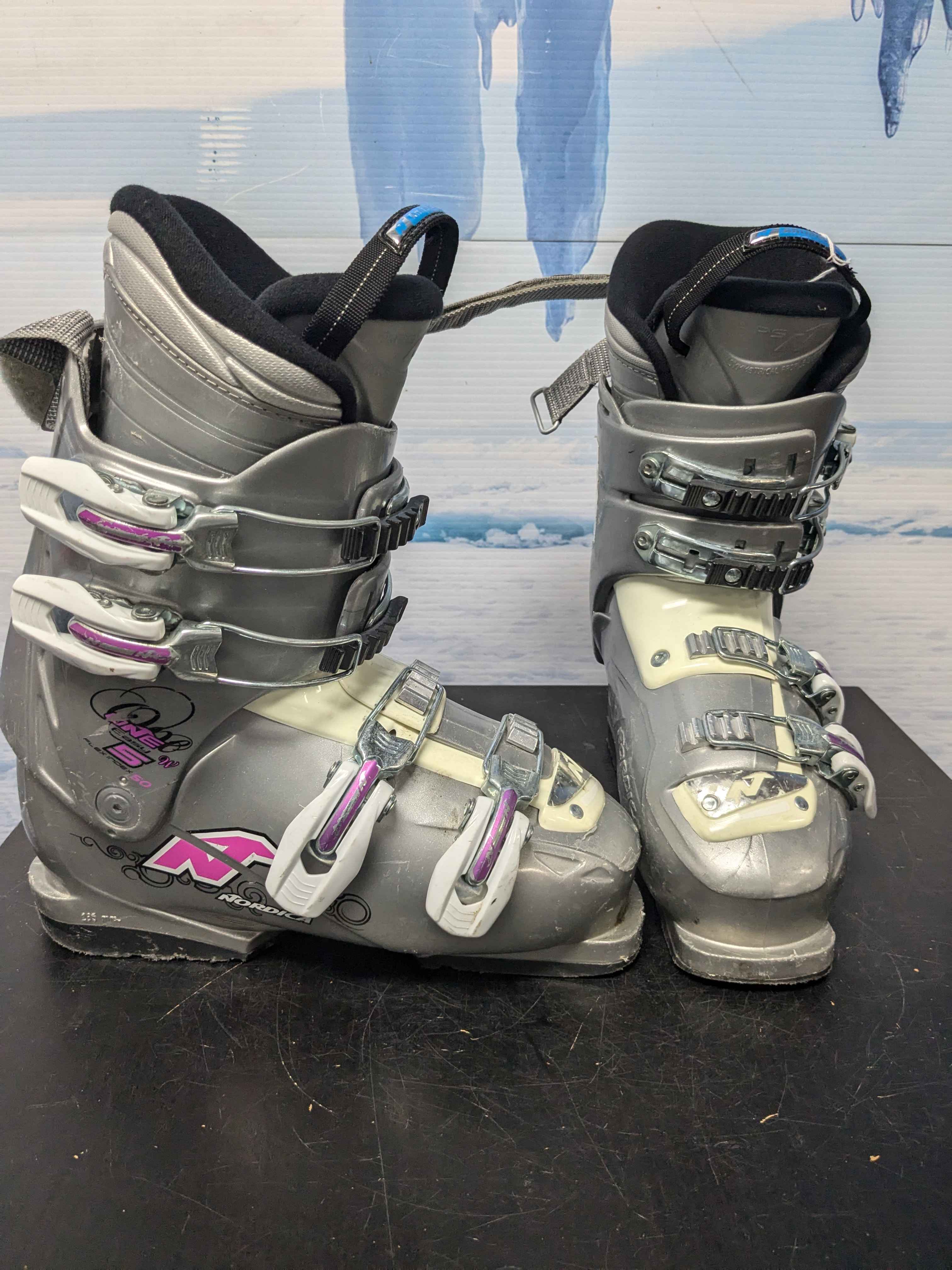 Used Nordica One Easy 5 W Ski Boot 23.5MP