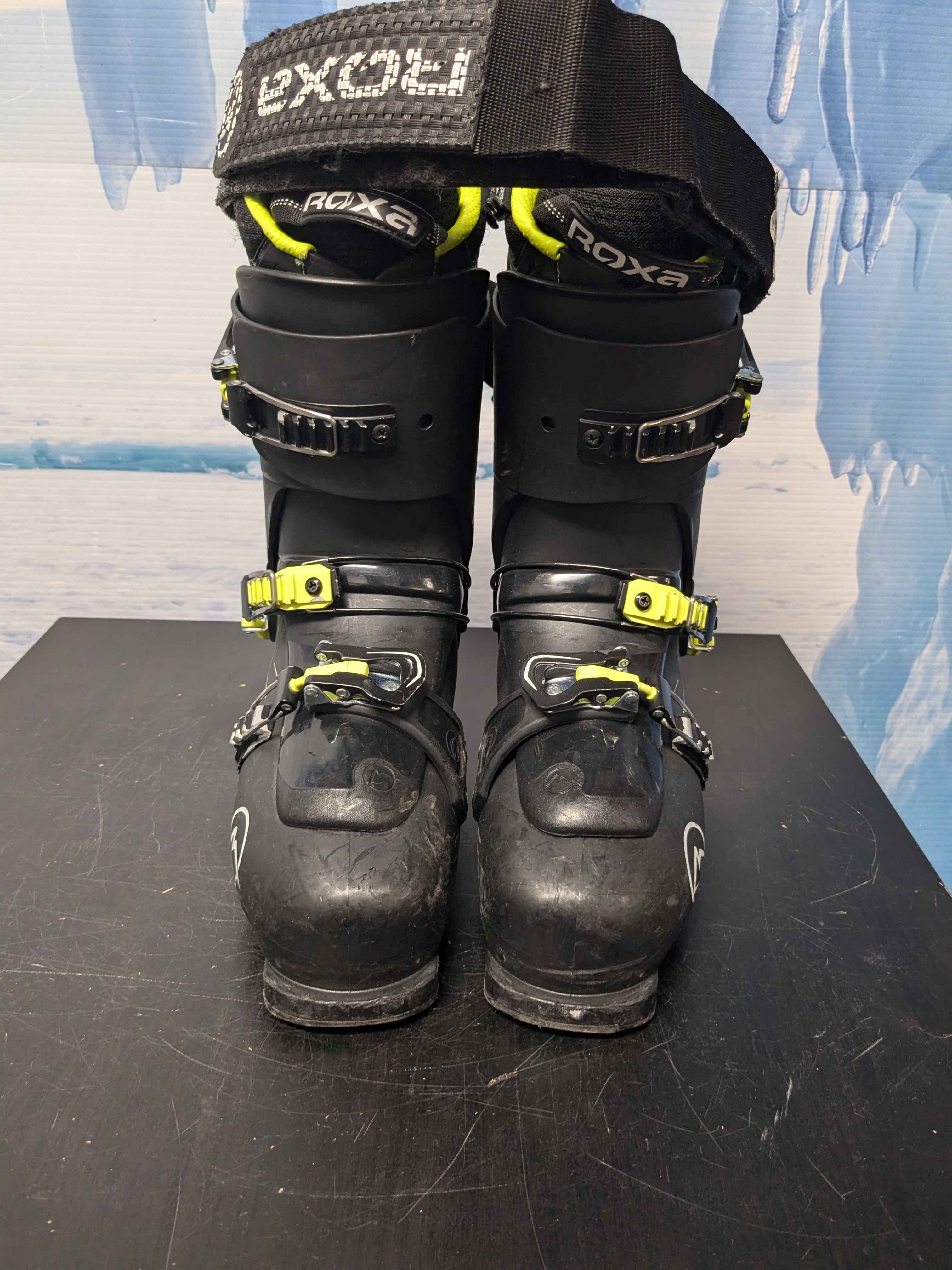 Used Roxa Element 110 Ski Boot 26.5MP