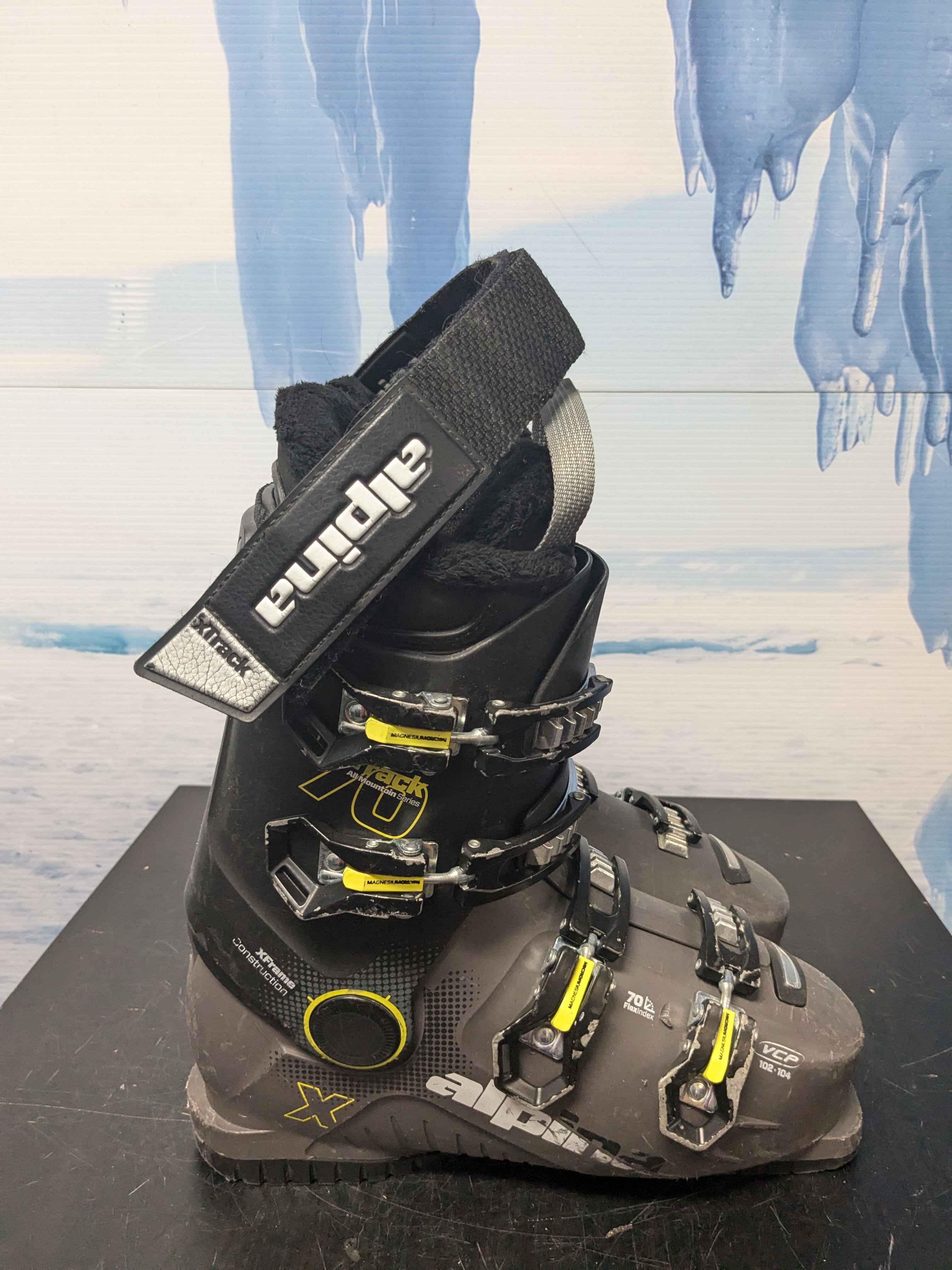 Used Alpina Xtrack 70 Ski Boot - 26.5MP