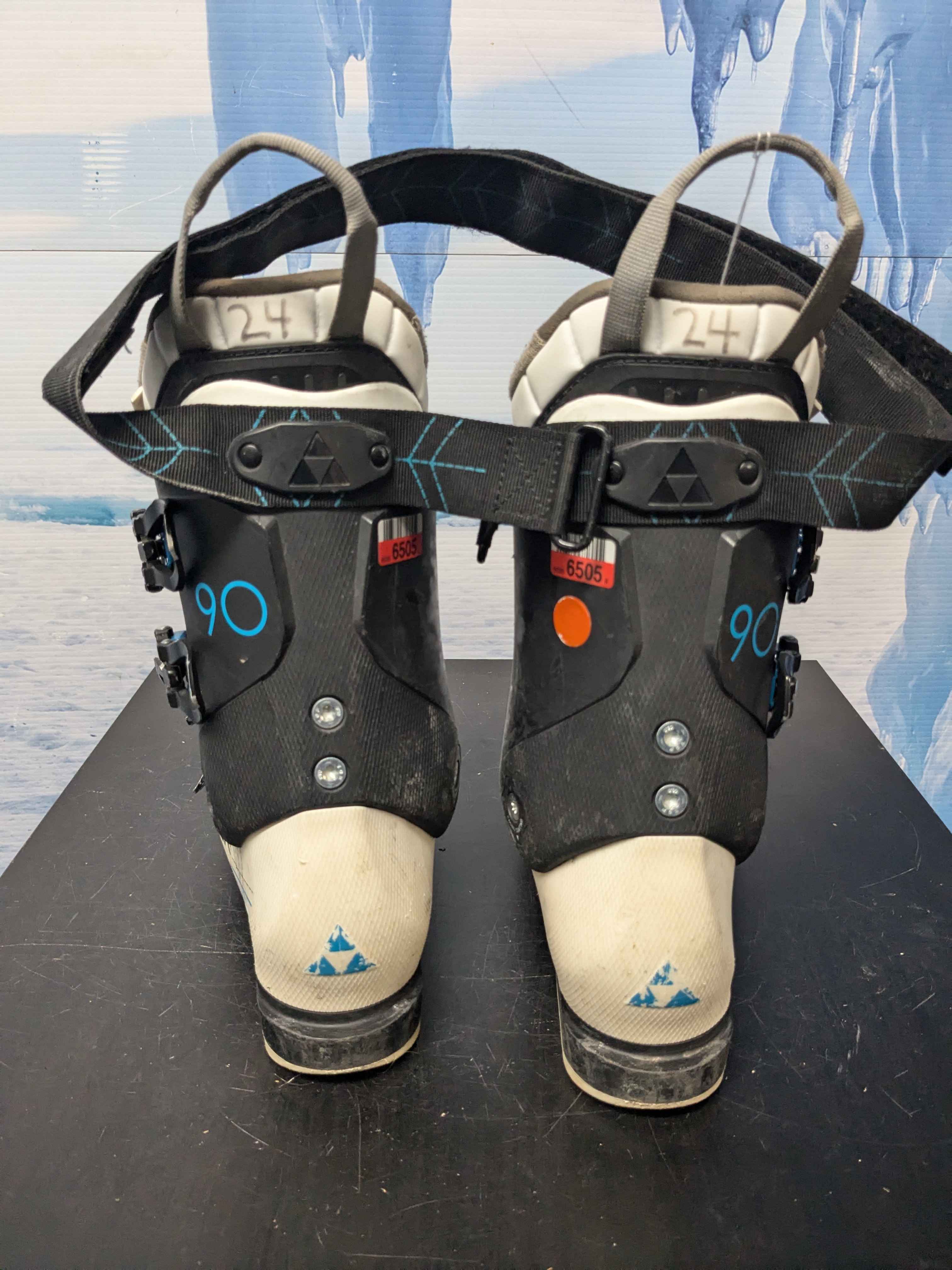 Used Fischer Cruzar 90 Ski Boot 24.5MP