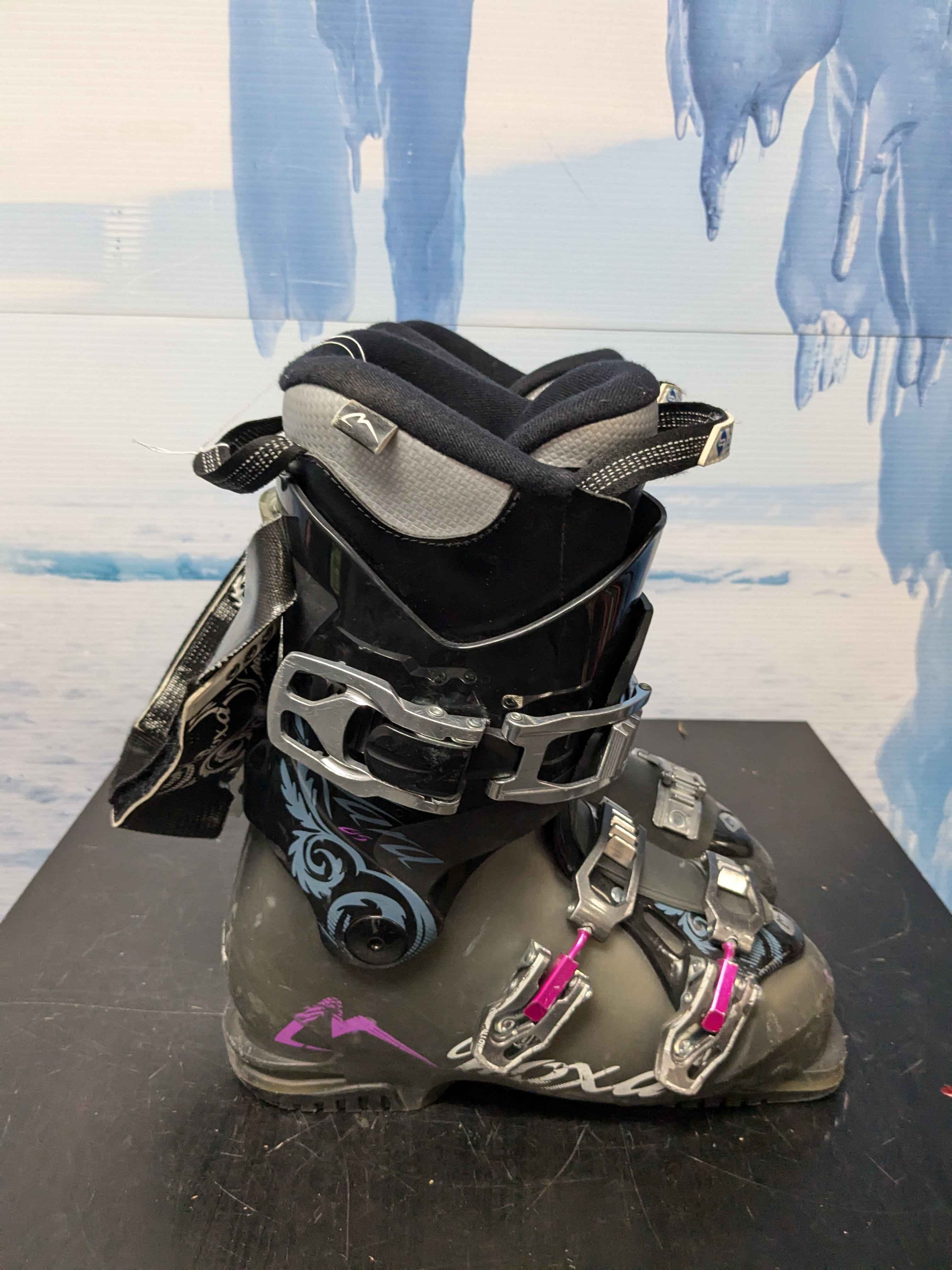 Used Roxa Kara 85 Ski Boot 24.5MP