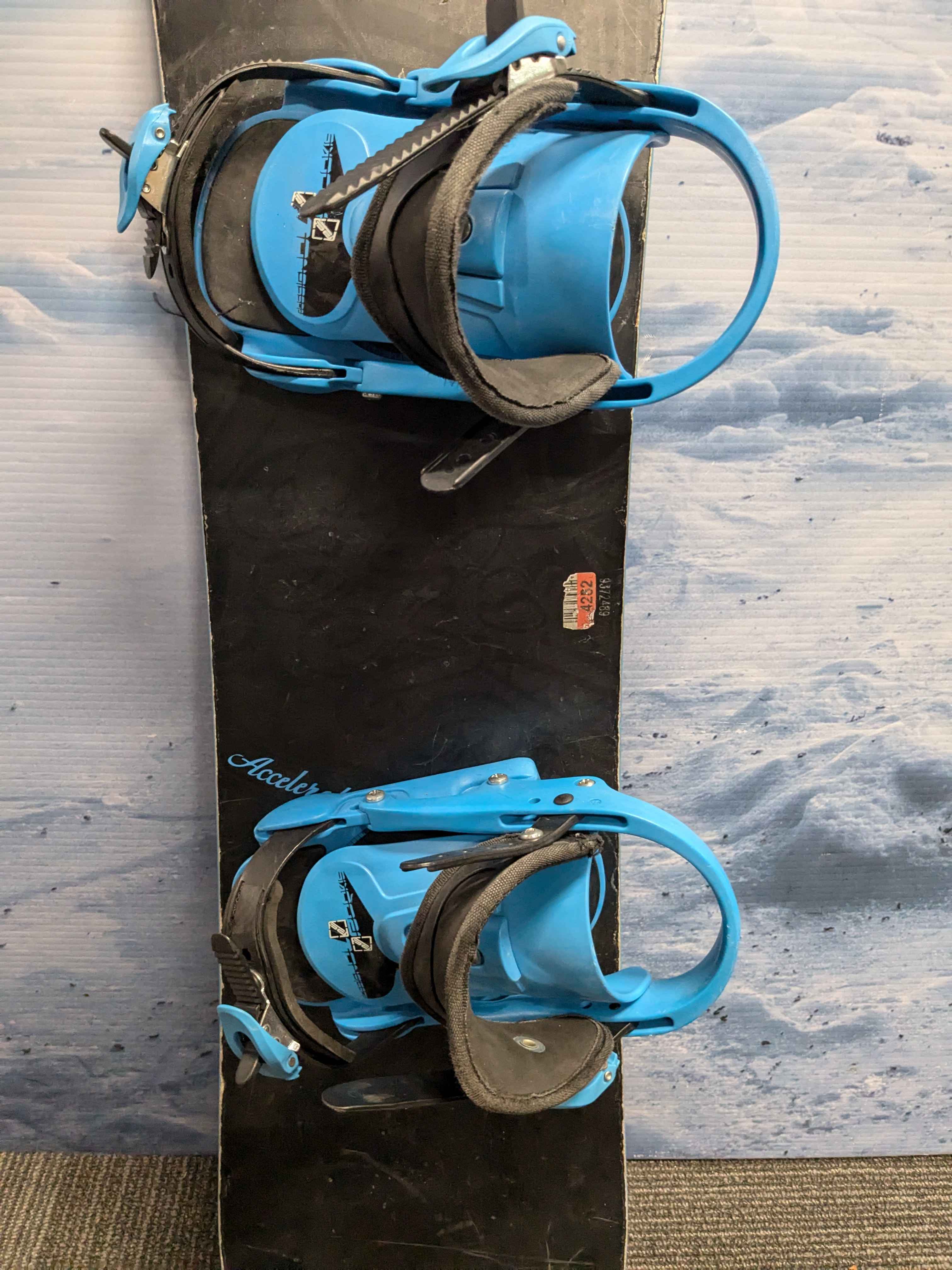 Used Rossignol Accelerator Jr Snowboard 110cm With Jr Bindings