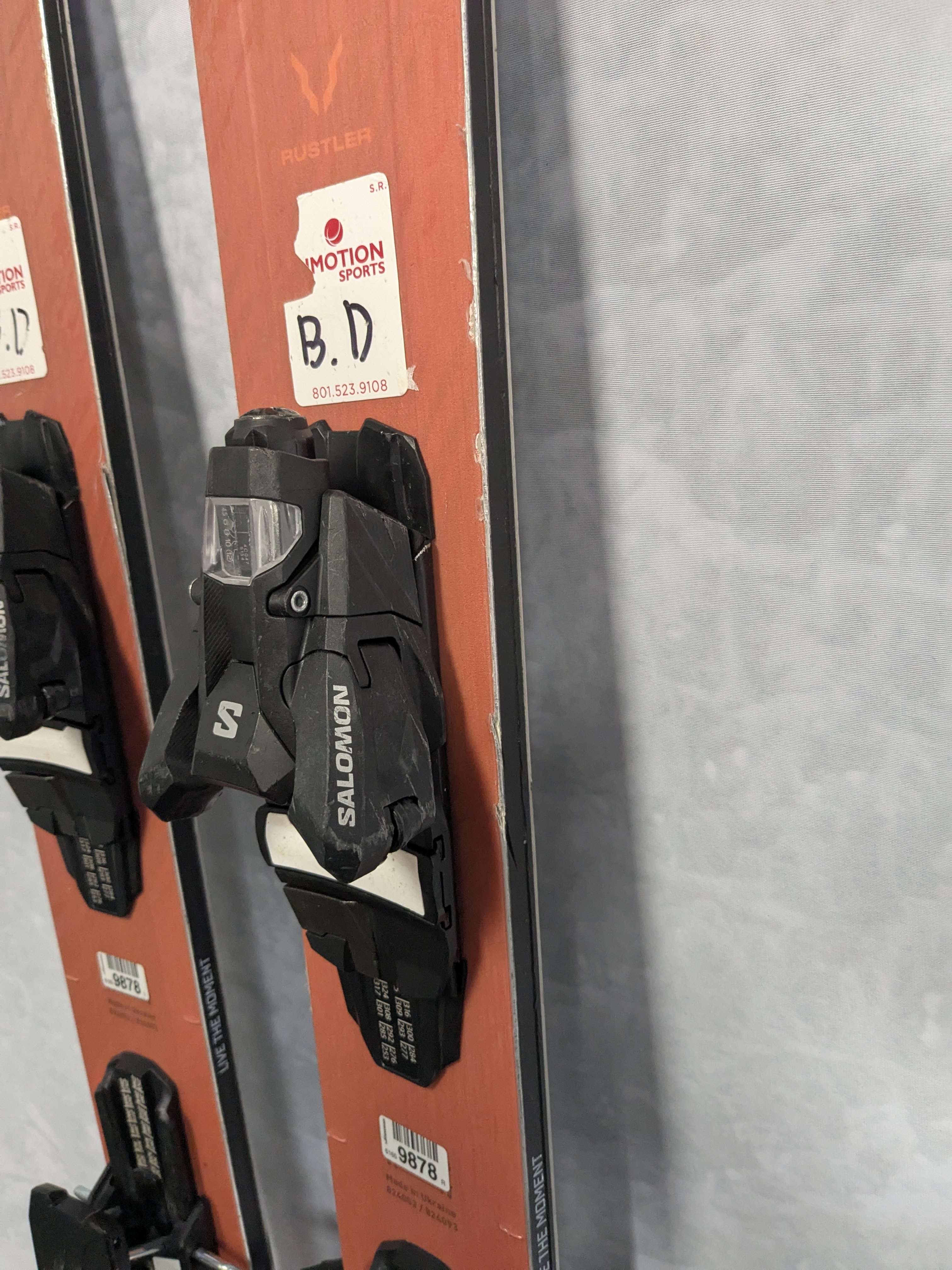 Used 2025 Blizzard Rustler 9 skis- 168cm w/ Salomon Strive 13 Binding