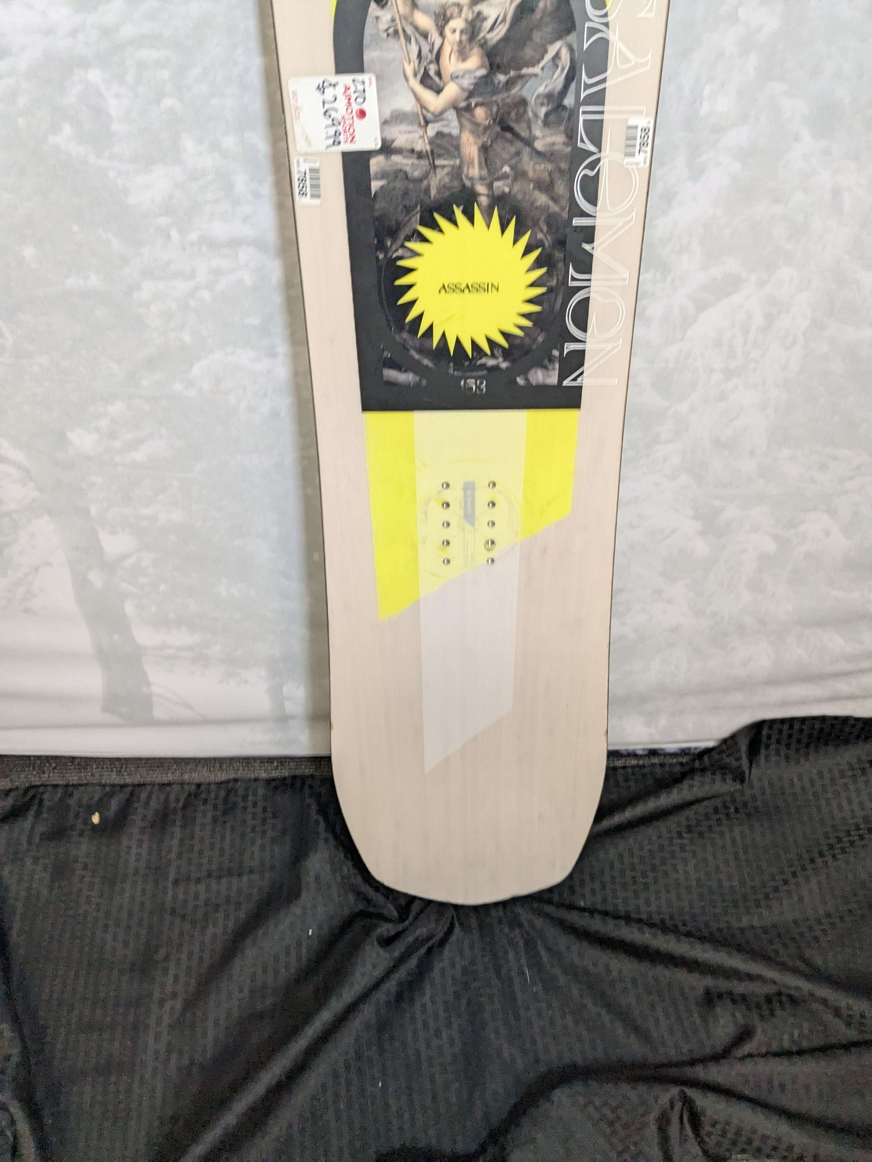 Used 2024 Salomon Assassin 153cm Snowboard