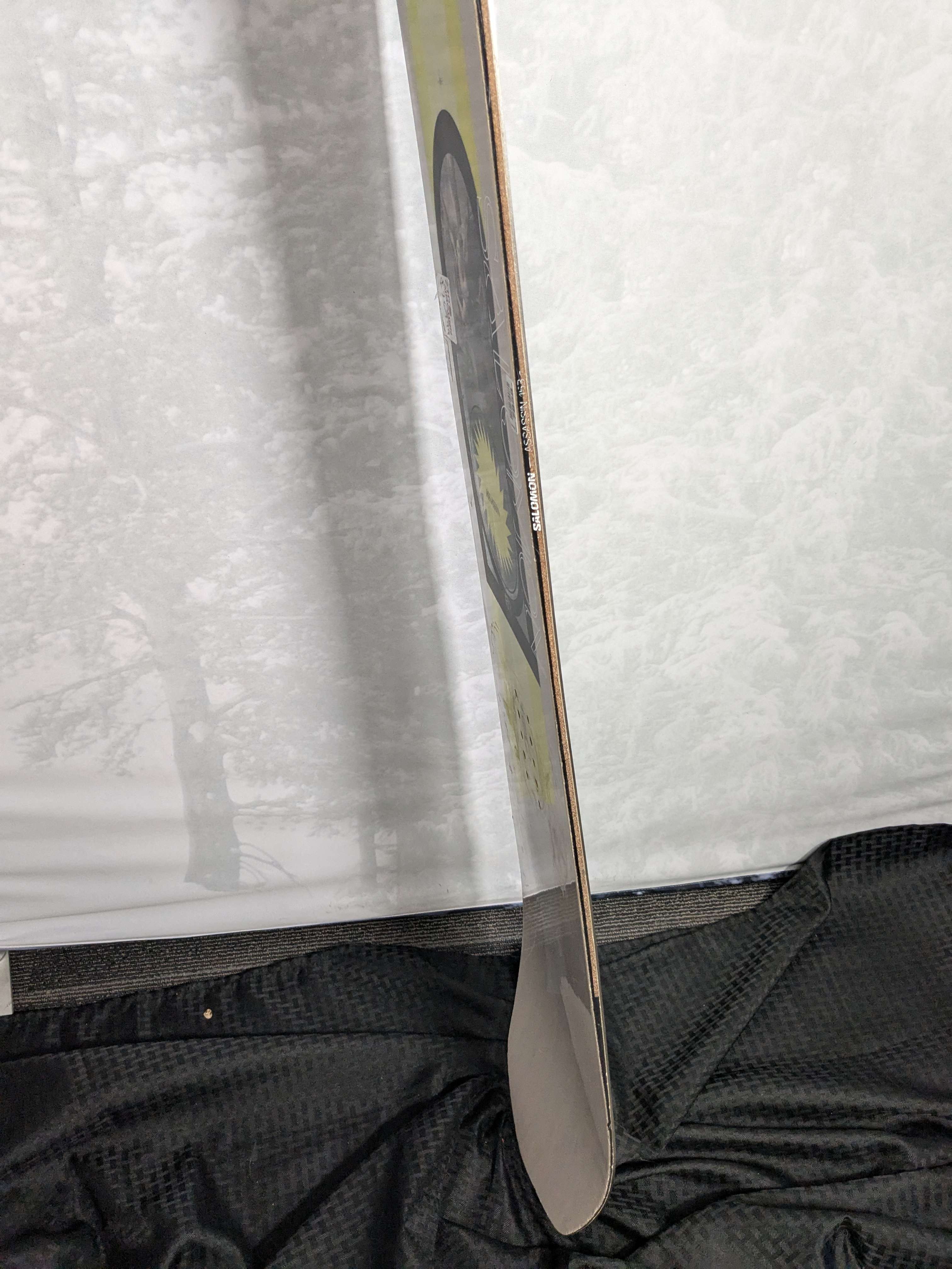 Used 2024 Salomon Assassin 153cm Snowboard