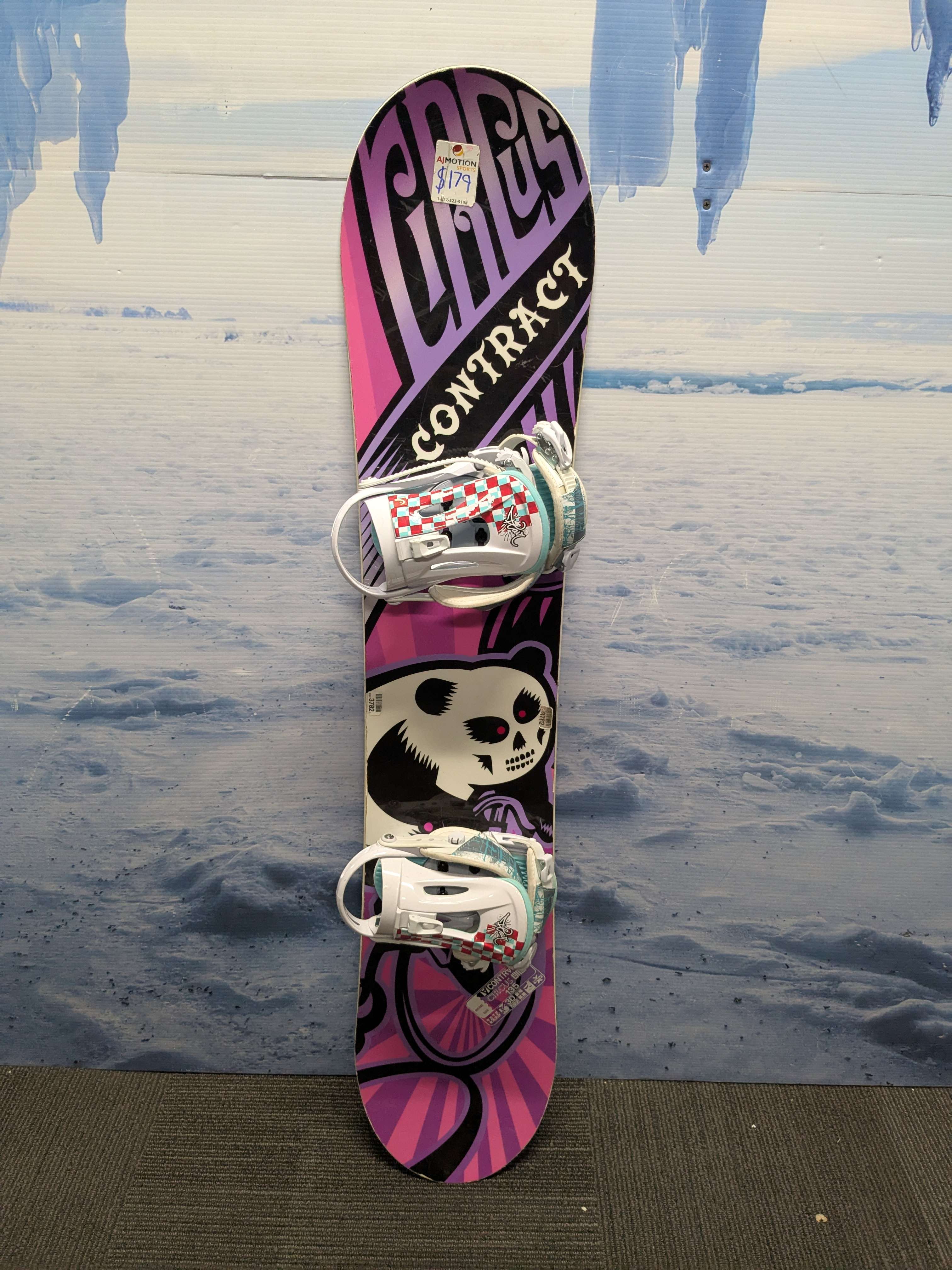 Used Contract Circus 135cm Snowboard W/ Small Head Binding