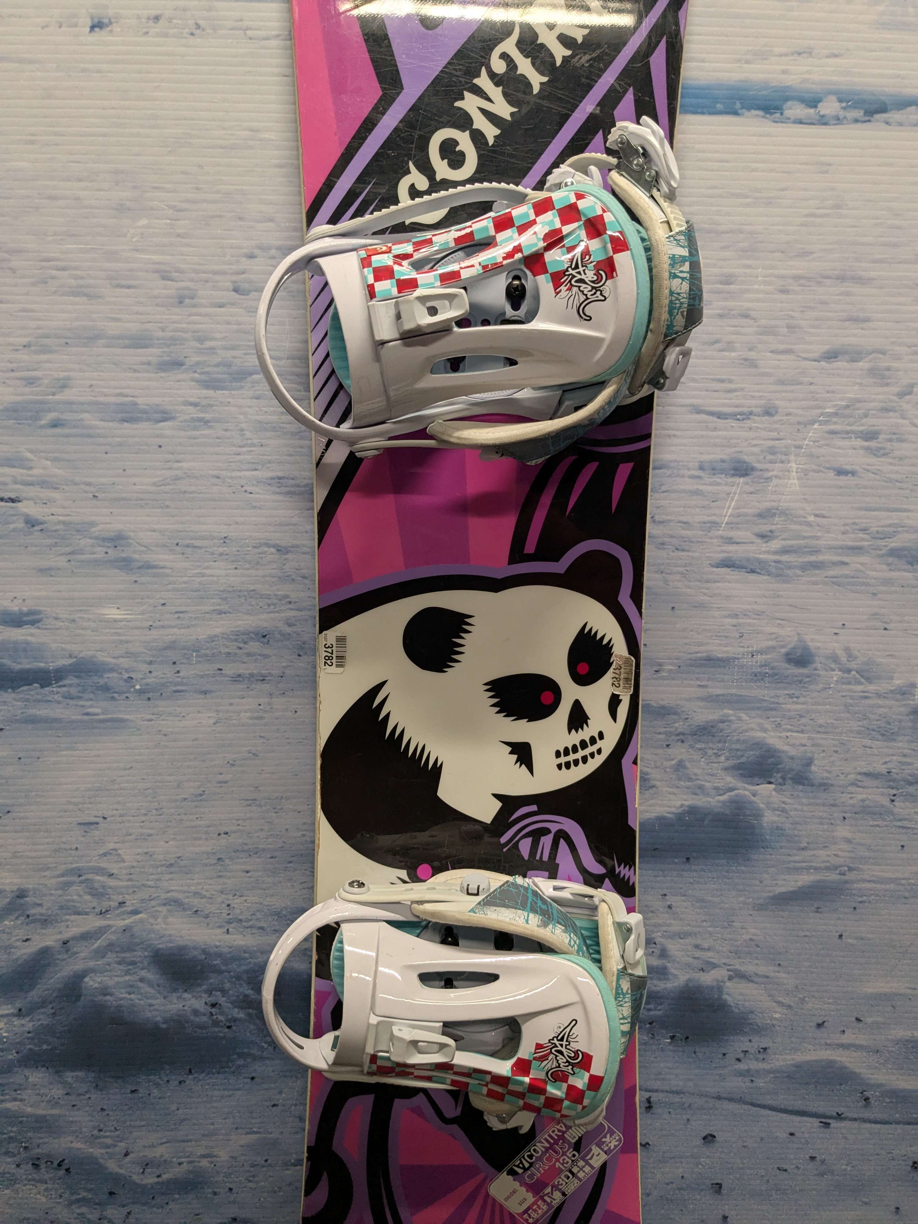 Used Contract Circus 135cm Snowboard W/ Small Head Binding