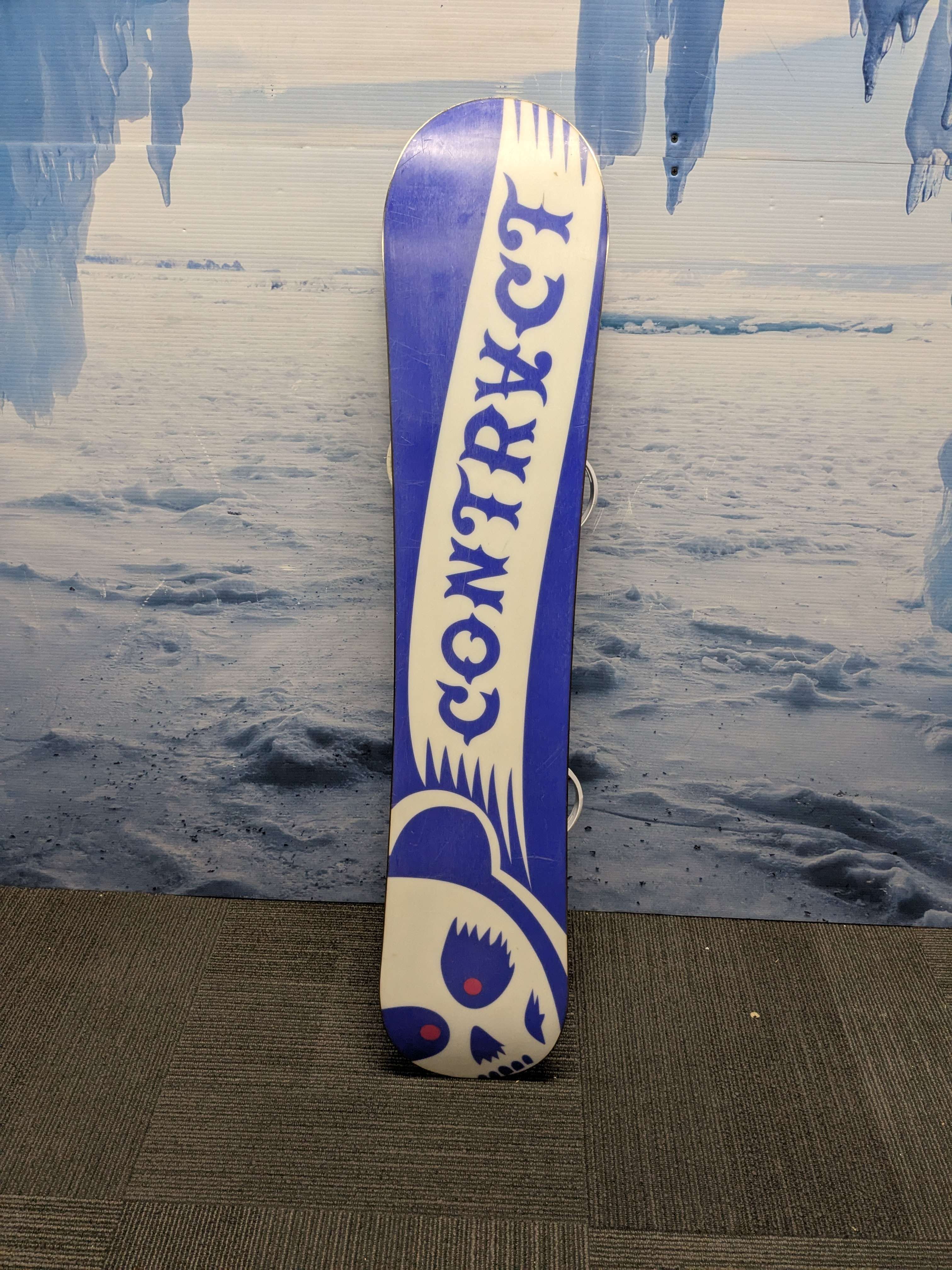 Used Contract Circus 135cm Snowboard W/ Small Head Binding