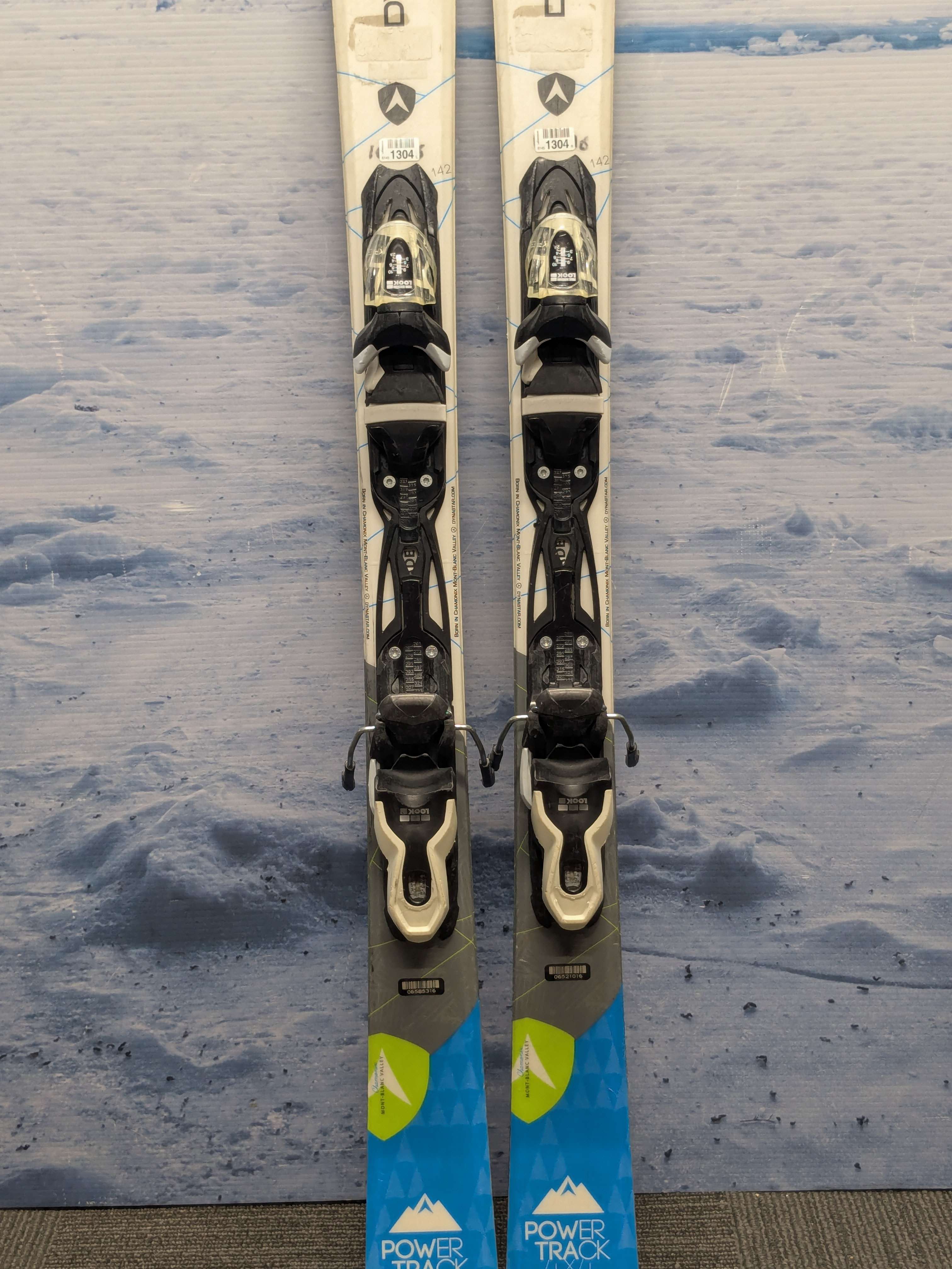 Used Dynastar Powertrack 77 142cm w/ Look Xpress 10 Adjustable Bindings