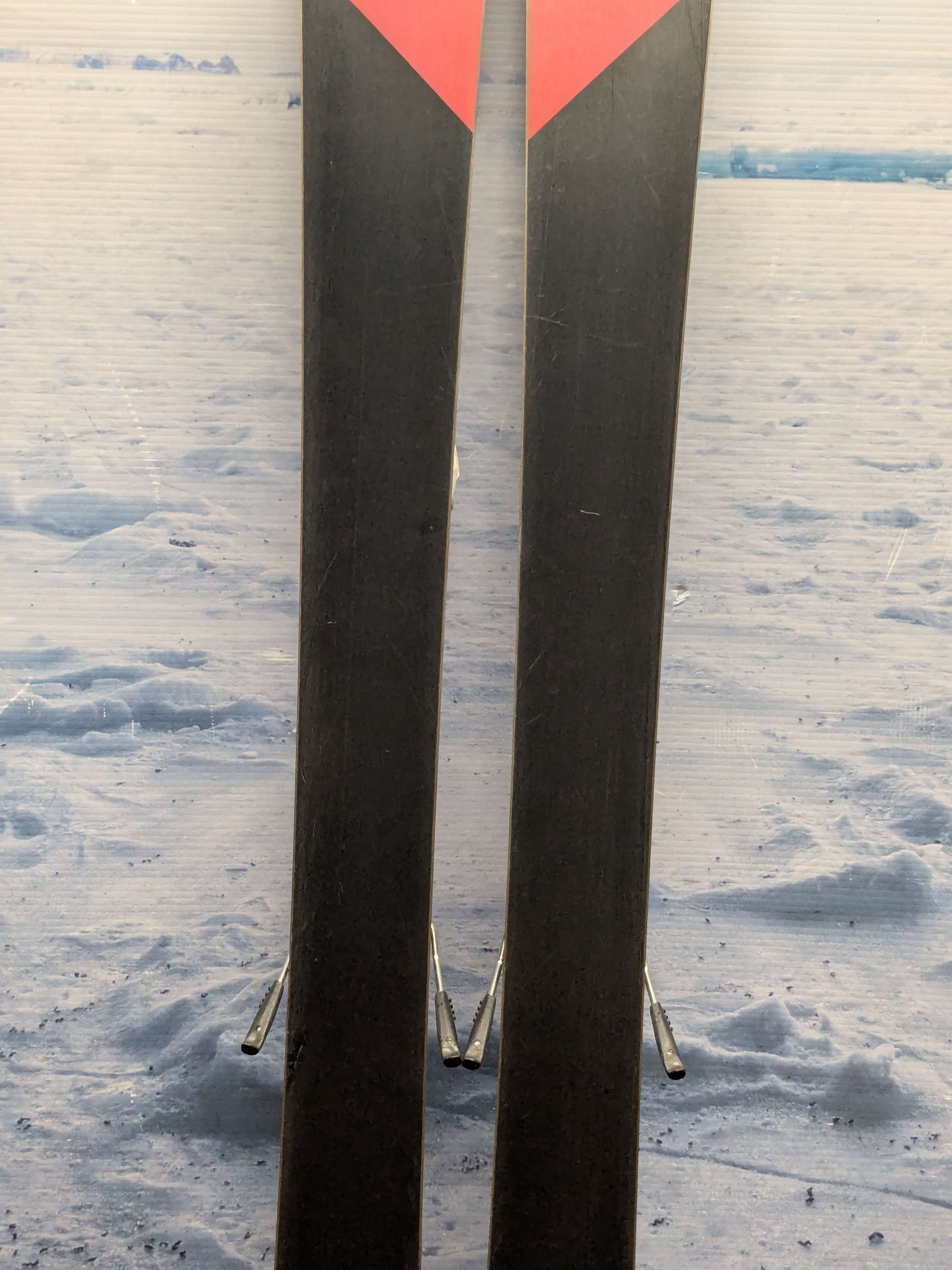 Used Elan Ripstick 94 146cm W/ Tyrolia Attack 11 Adjustable bindings