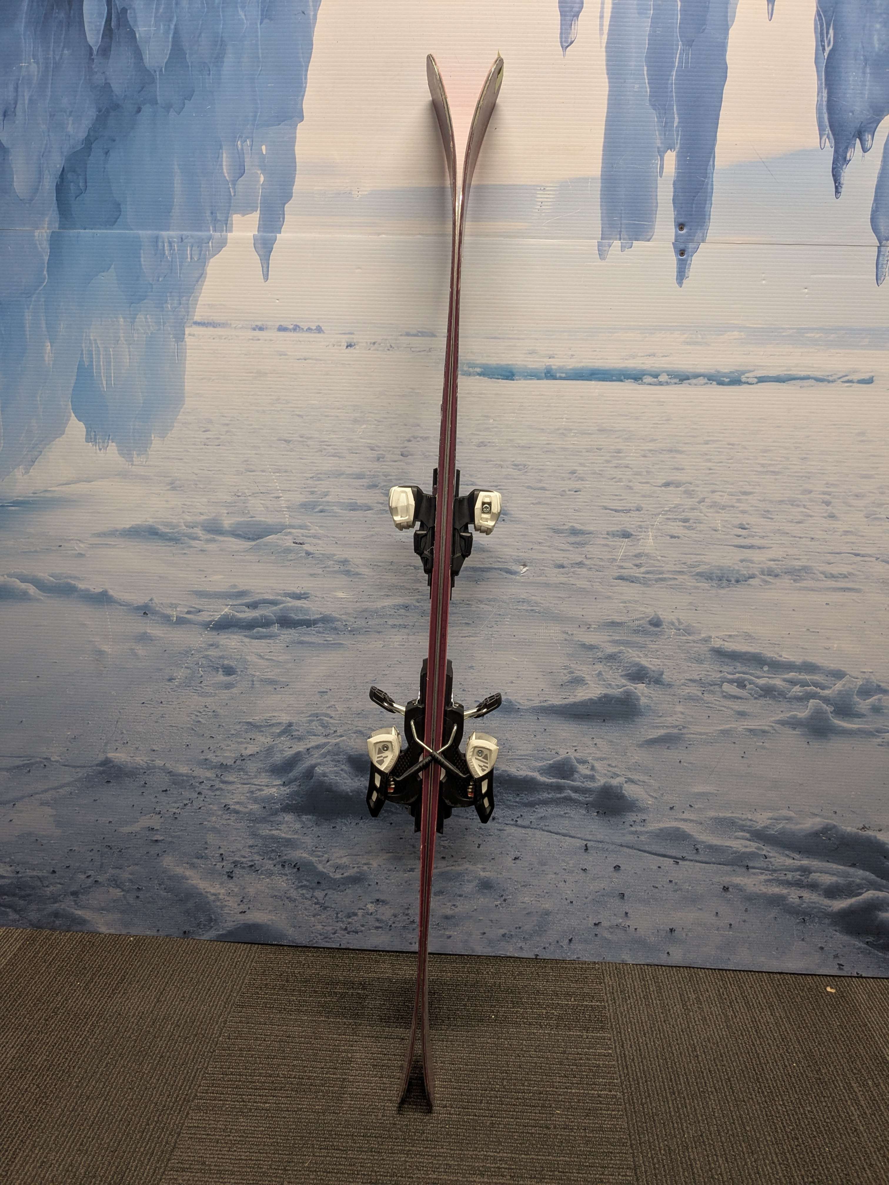 Used Elan Ripstick 94 146cm W/ Tyrolia Attack 11 Adjustable bindings