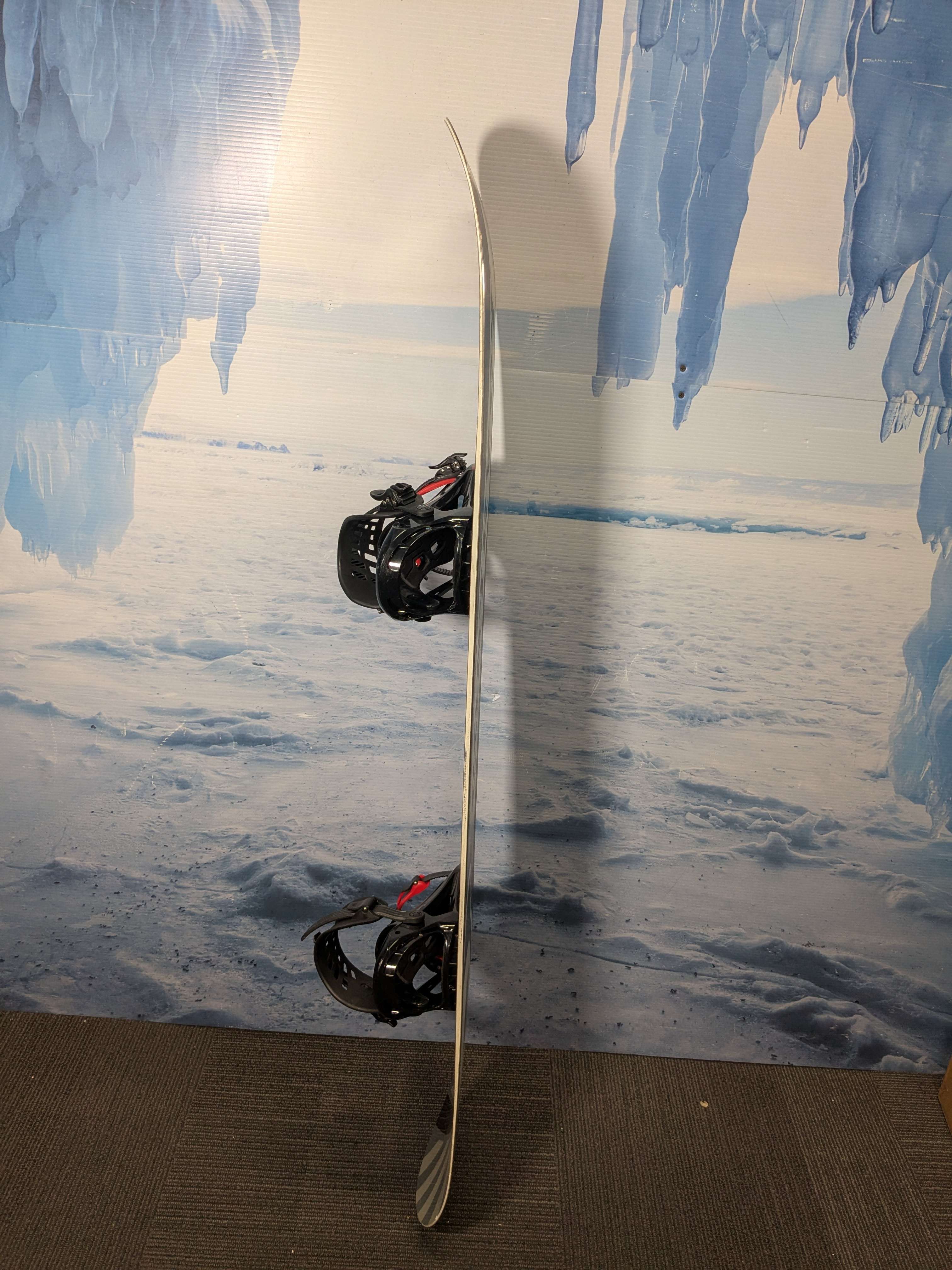 Used Contract Circus 154cm Snowboard W/ K2 Large Demo Binding
