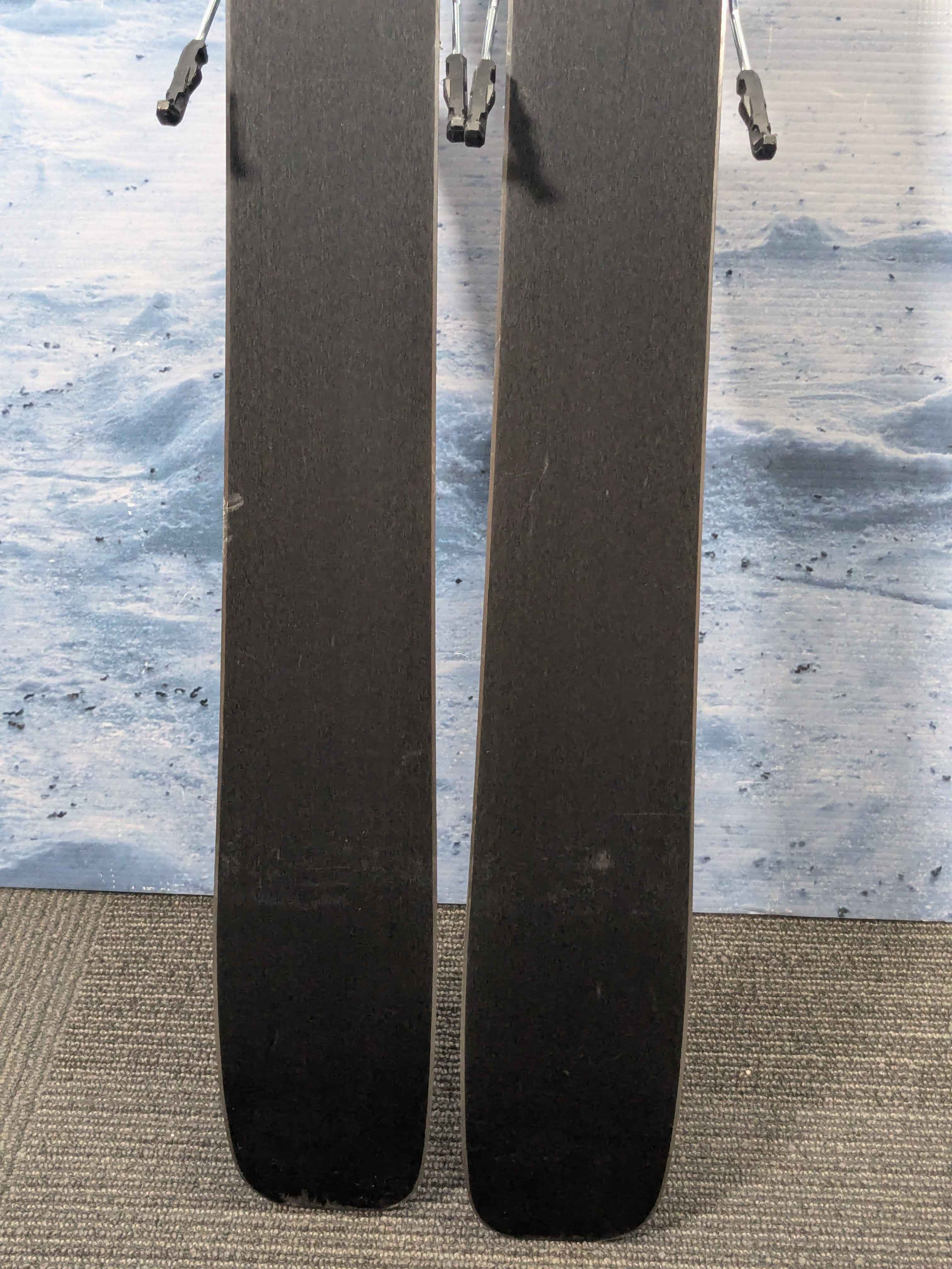 Heavily Used Armada ARV 94 164 cm Skis 2025 w/Armada Strive 11 GW Demo Bindings