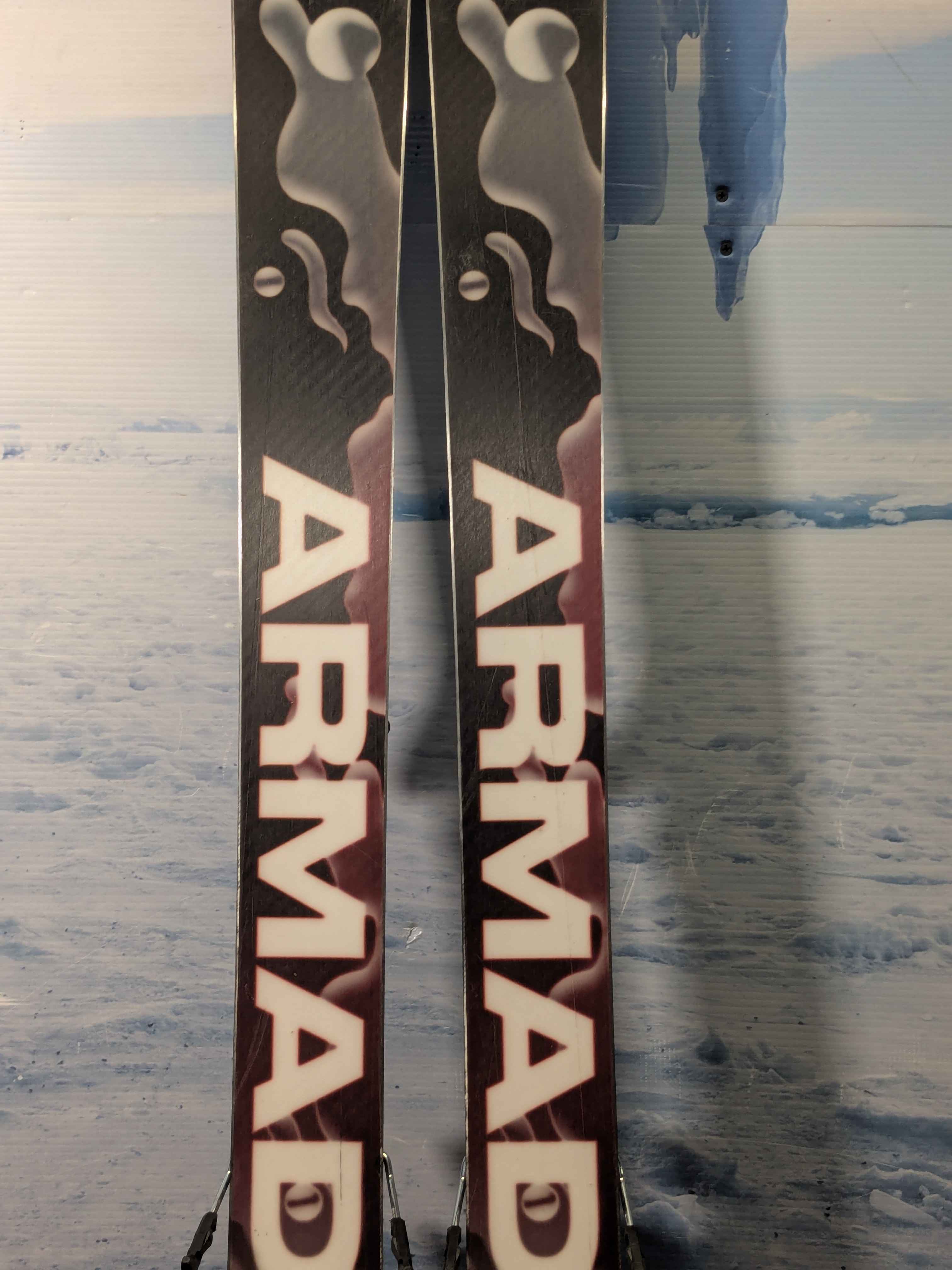 Used Armada ARW 94 164cm w/ Armada Strive 11 Demo Bindings