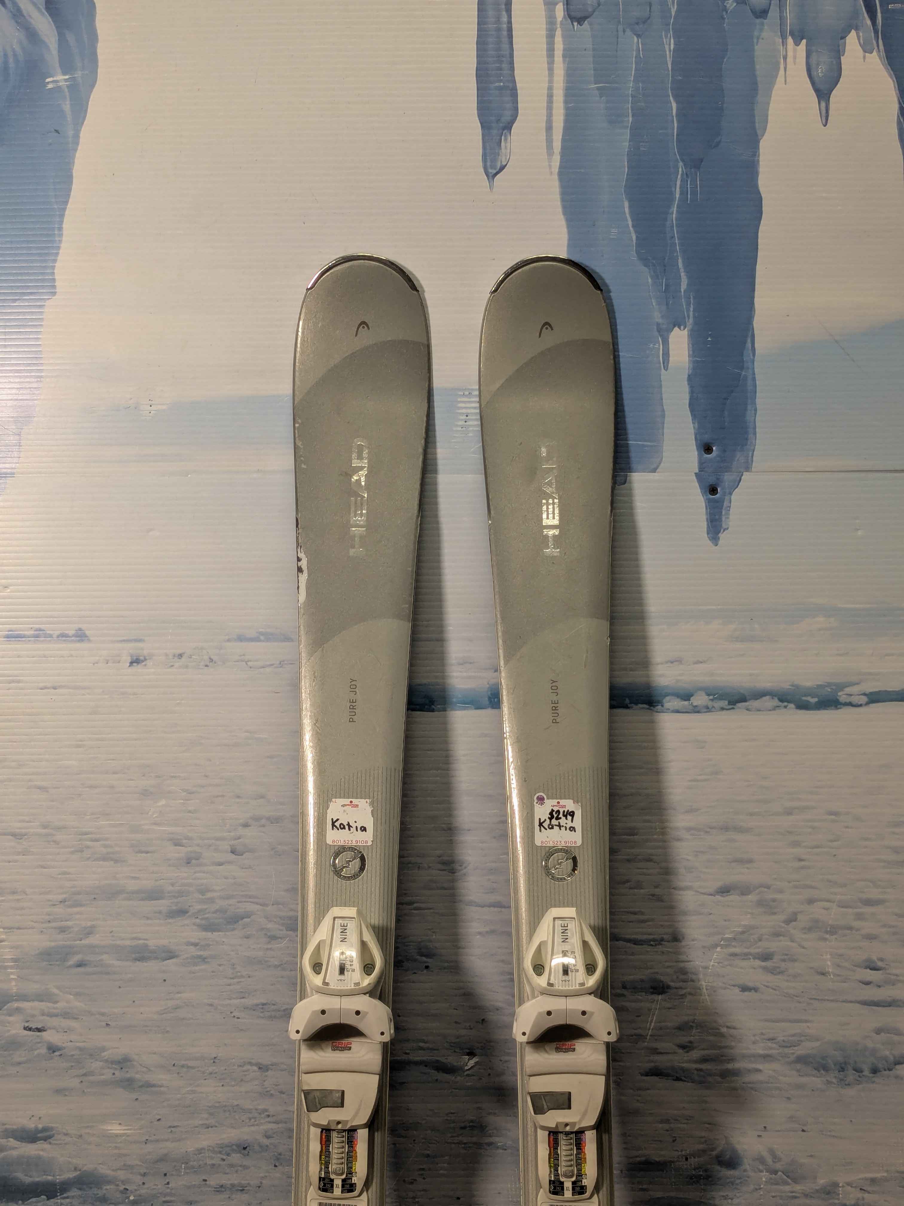 Used Head Pure Joy 143 Cm Skis w/ Tyrolia Joy 9 Demo Bindings