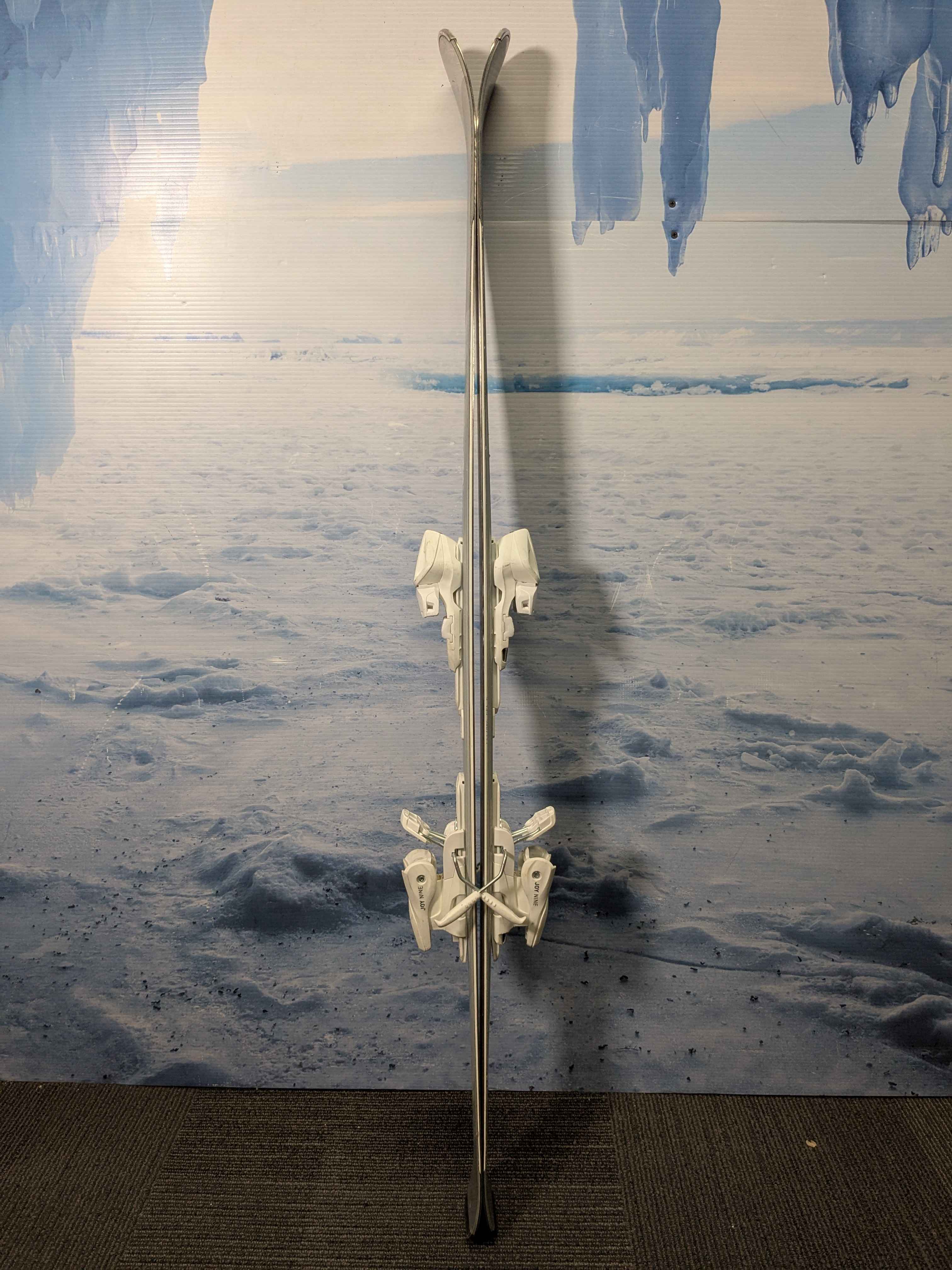 Used Head Pure Joy 143 Cm Skis w/ Tyrolia Joy 9 Demo Bindings
