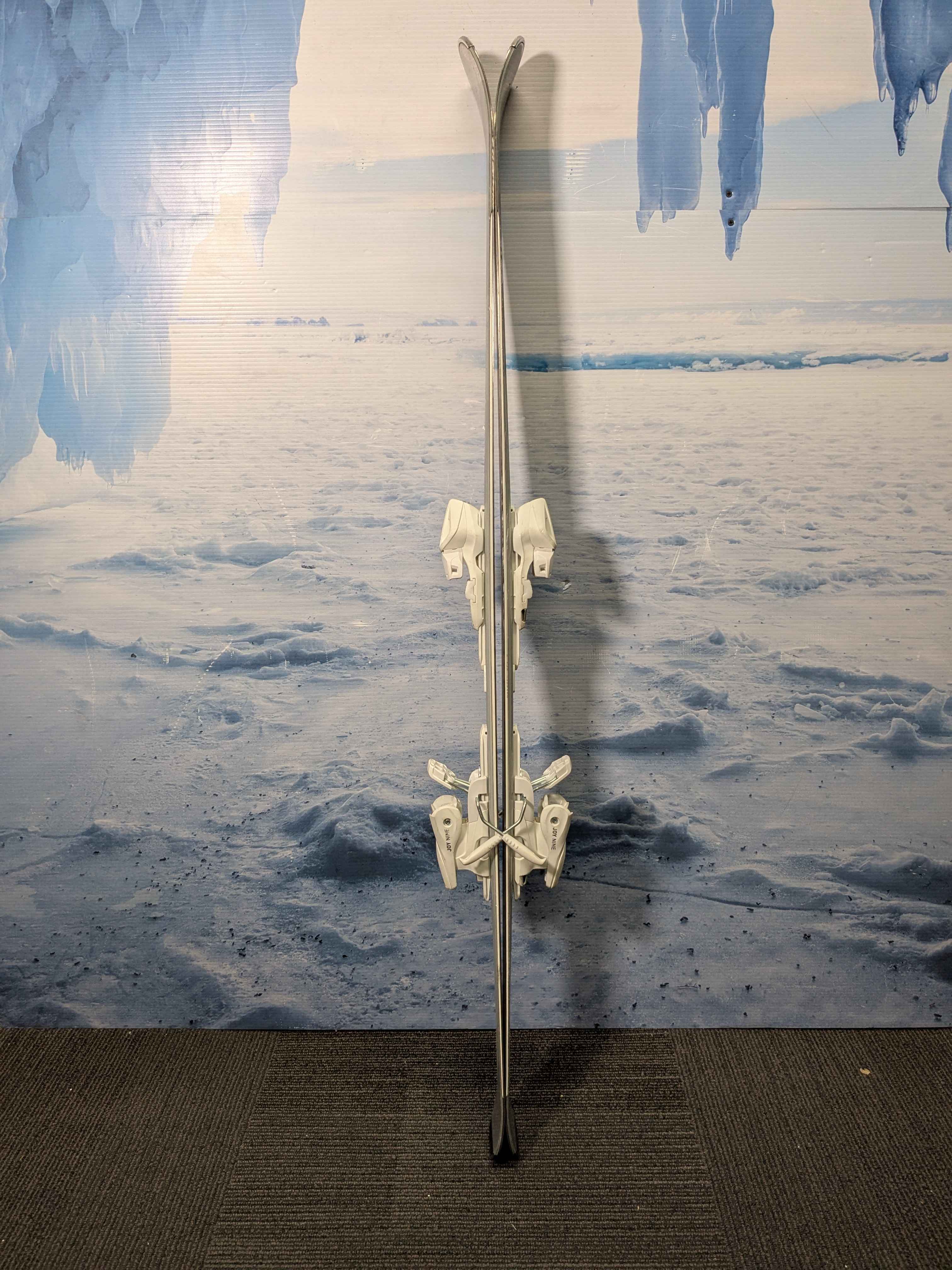 Used Head Pure Joy 143 Cm Skis w/ Tyrolia Joy 9 Demo Bindings