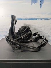 Lightly Used Flux DS Medium Black Snowboard Binding
