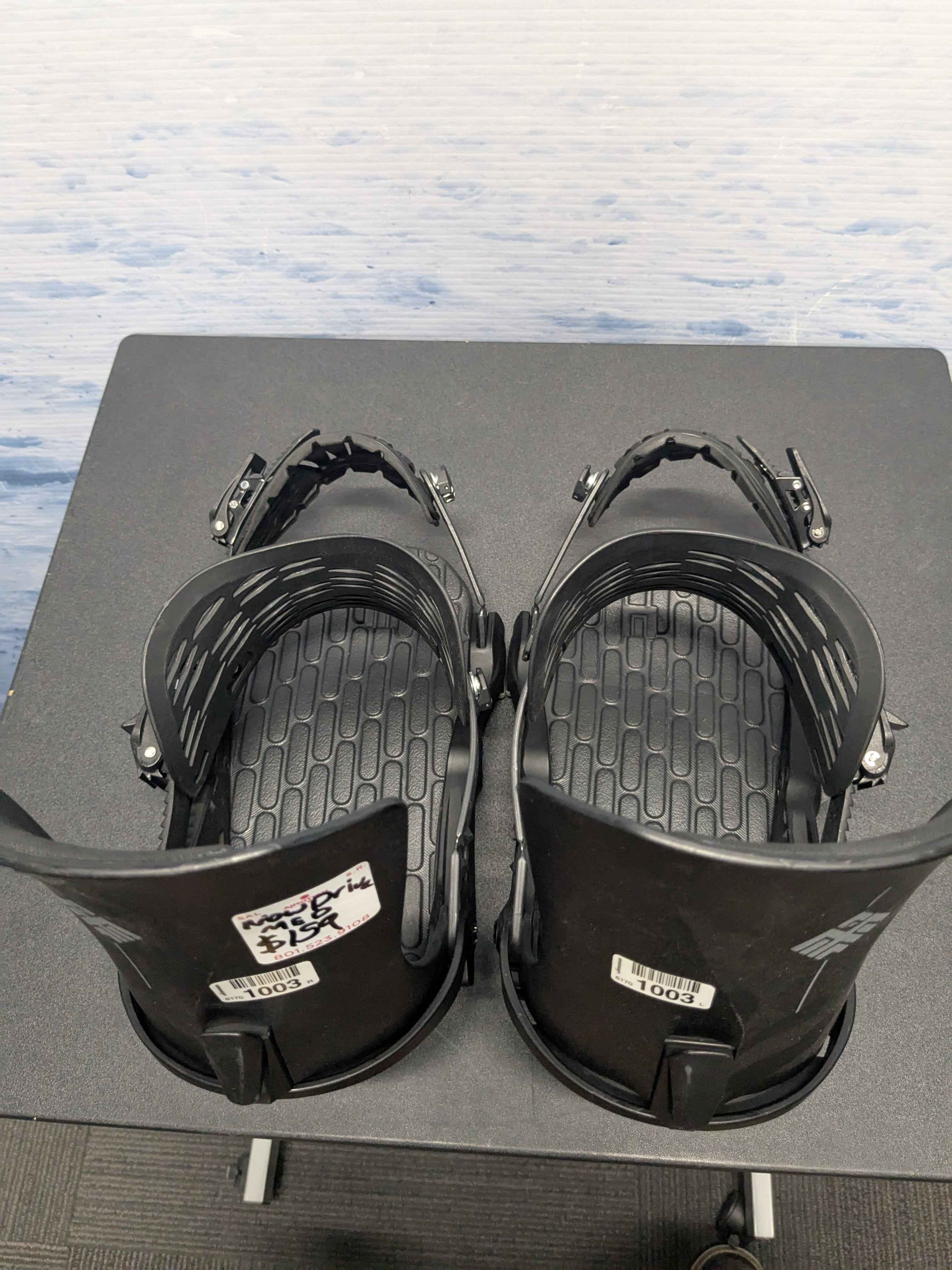 Lightly Used Now Drive Medium Black Snowboard Binding