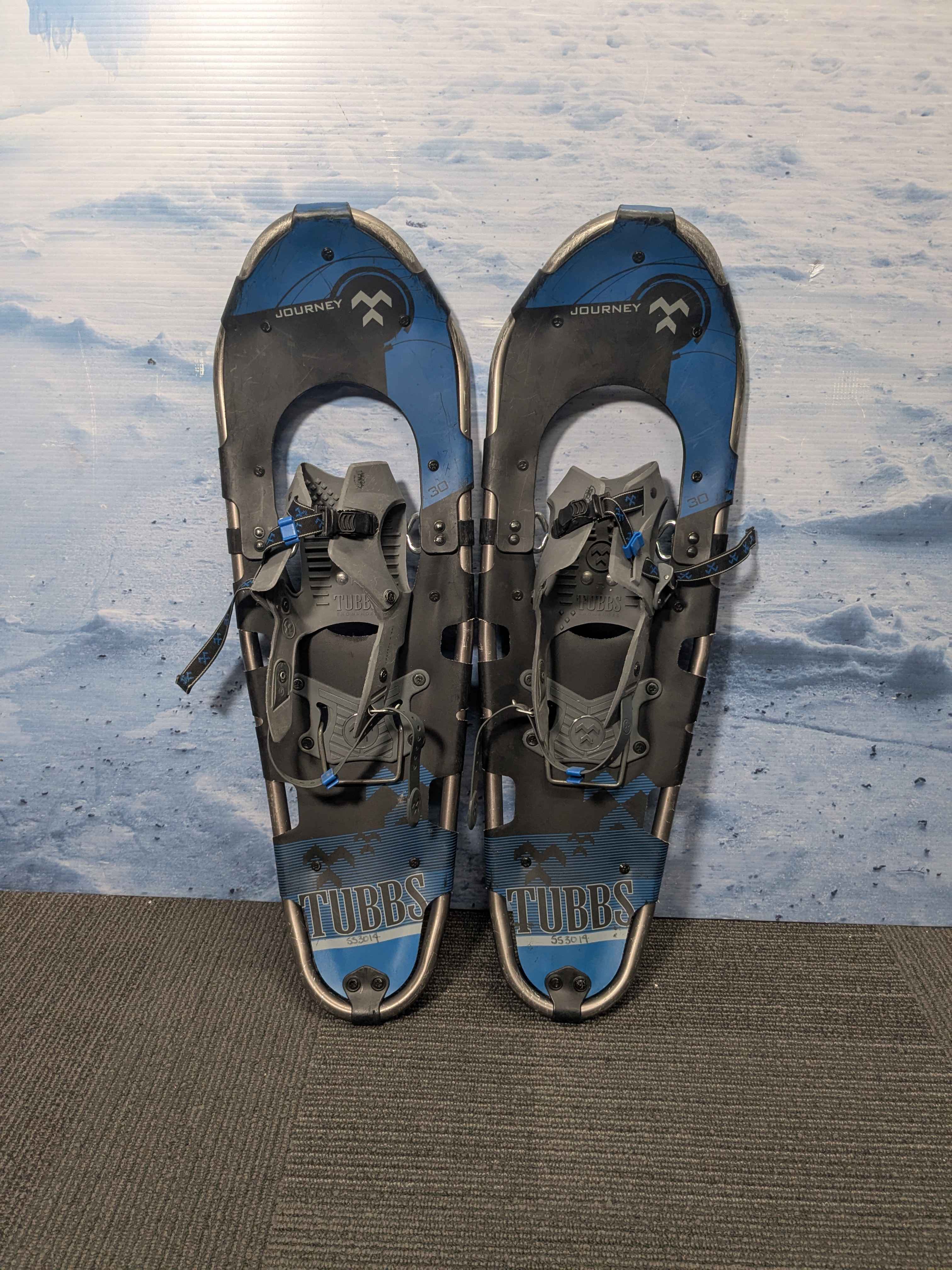 Used Tubbs Journey 30 Inch Snowshoes