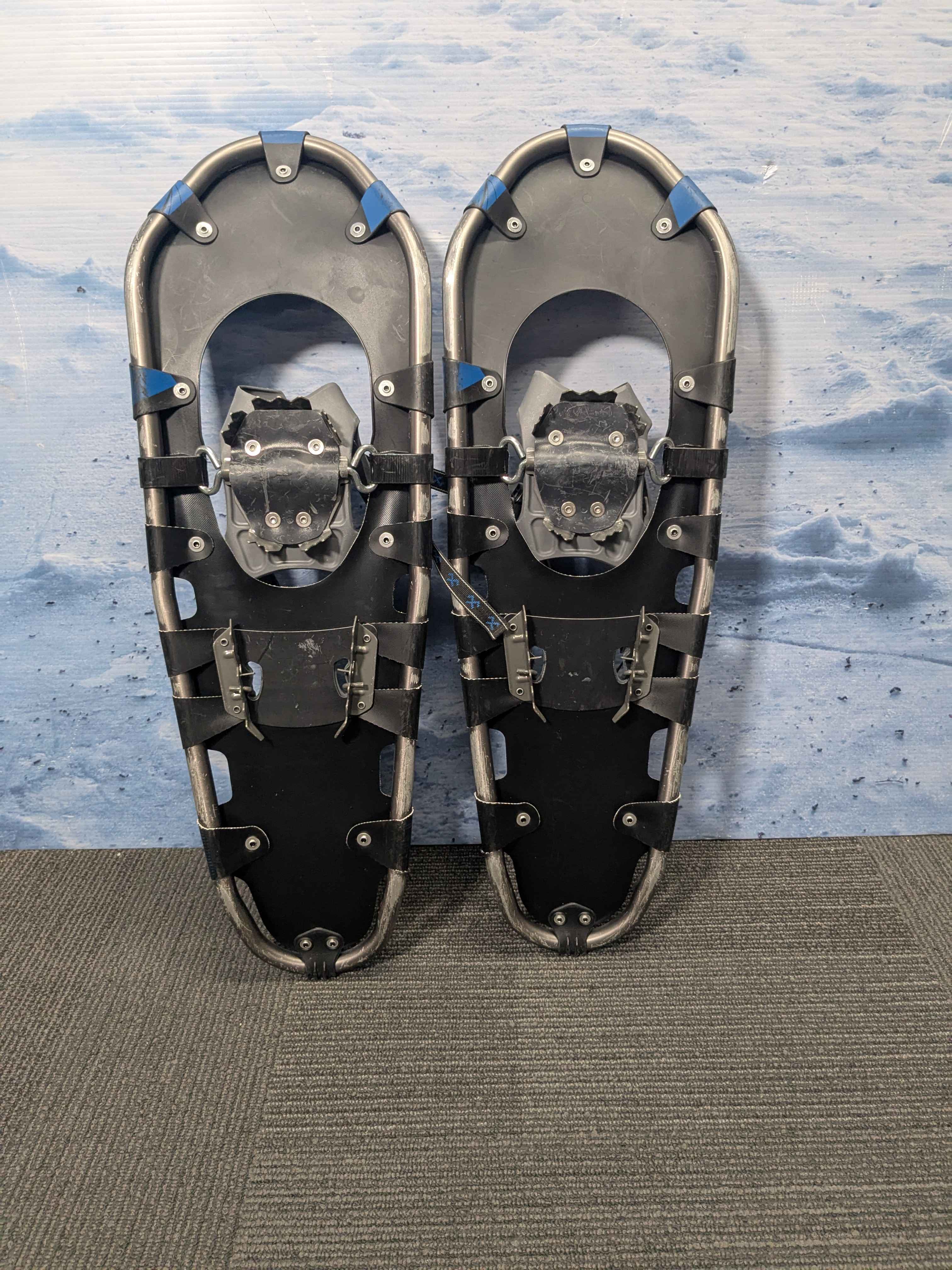 Used Tubbs Journey 30 Inch Snowshoes