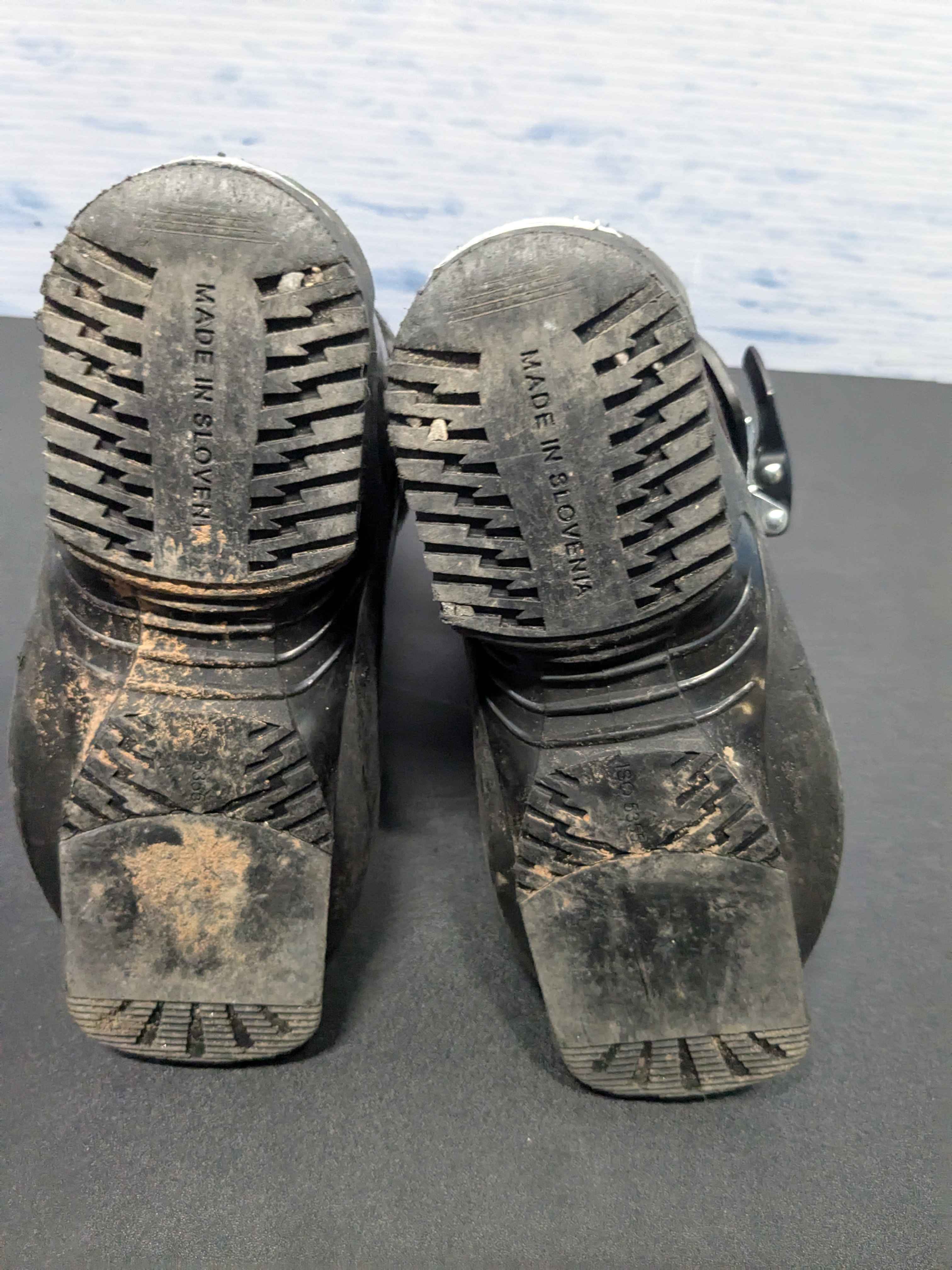 Used Alpina Aj1 Youth Ski Boot - 17.5MP