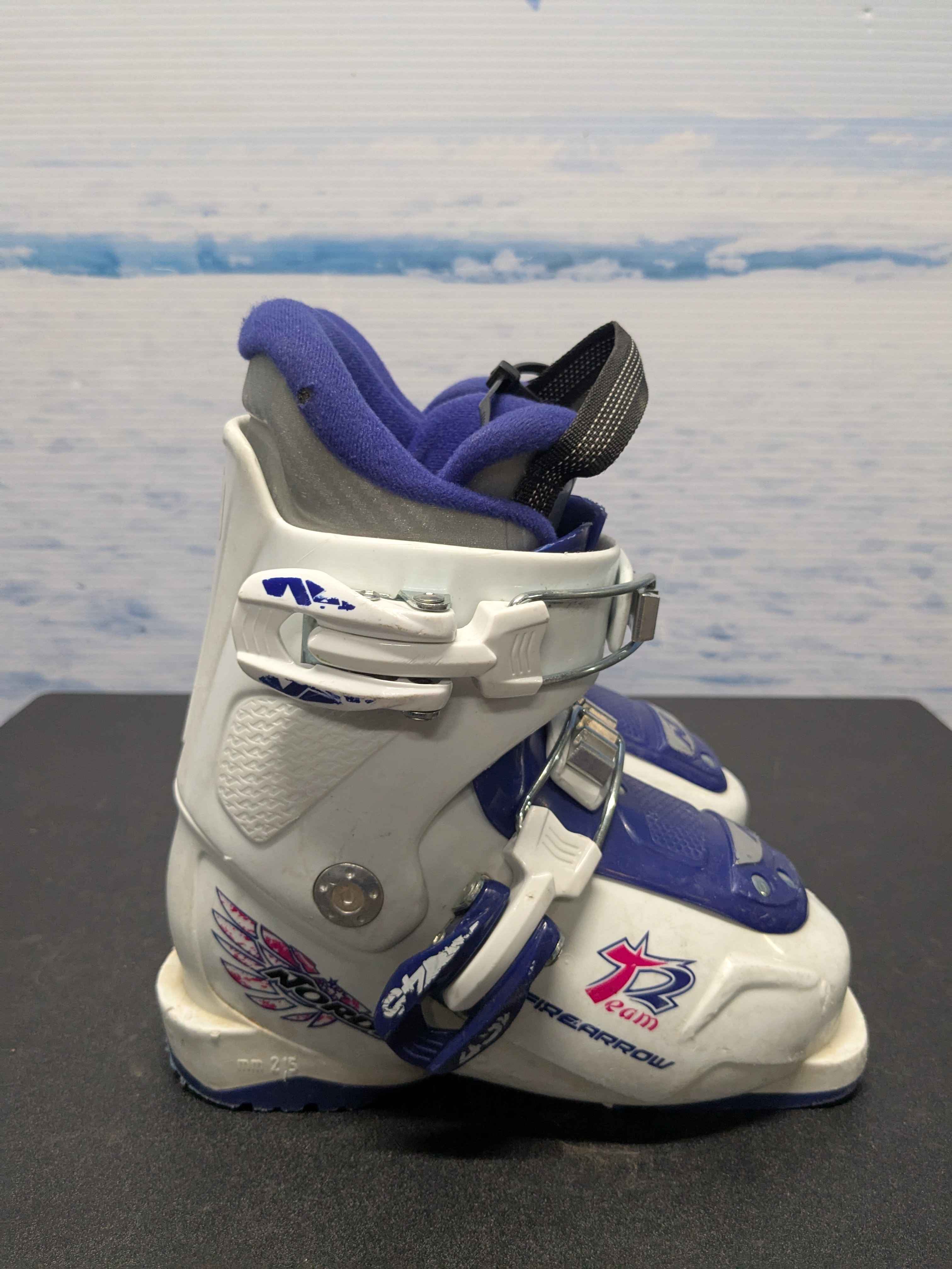Used Nordica Team 2 Firearrow Youth Ski Boot - 17.5MP