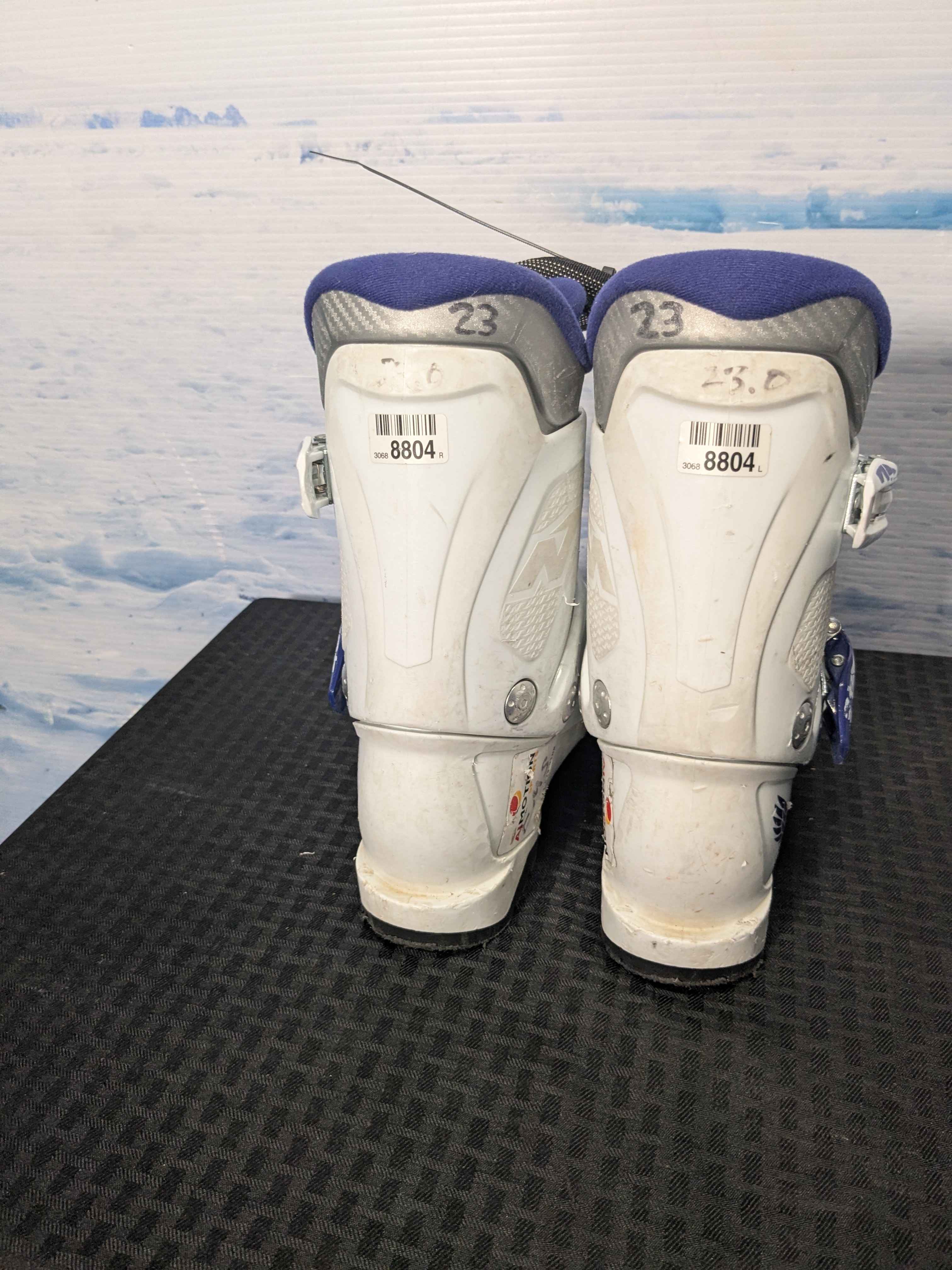 Used Nordica Team 3 Firearrow Ski Boot - 23MP