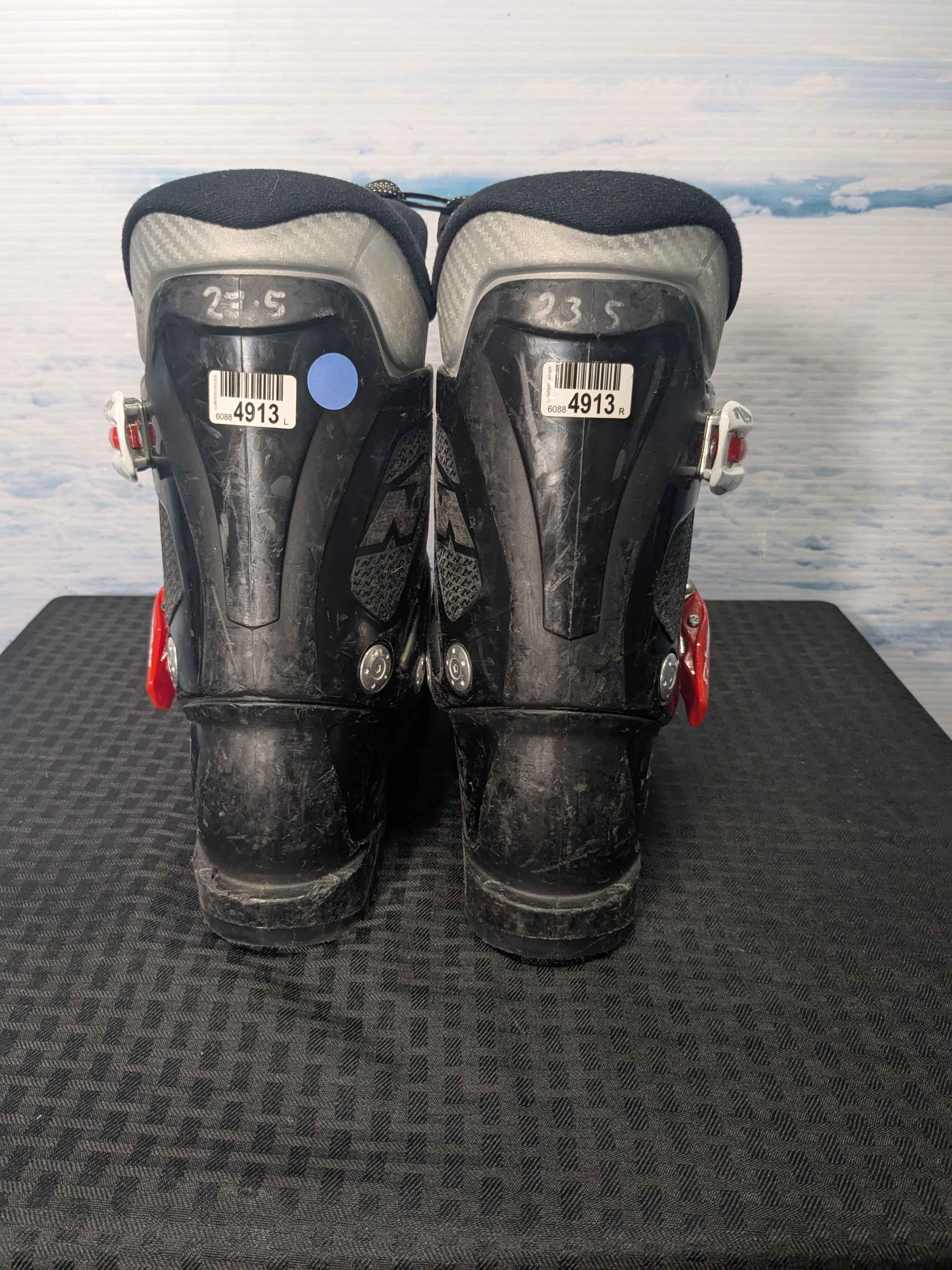 Used Nordica Team 3 Firearrow Ski Boot - 23MP