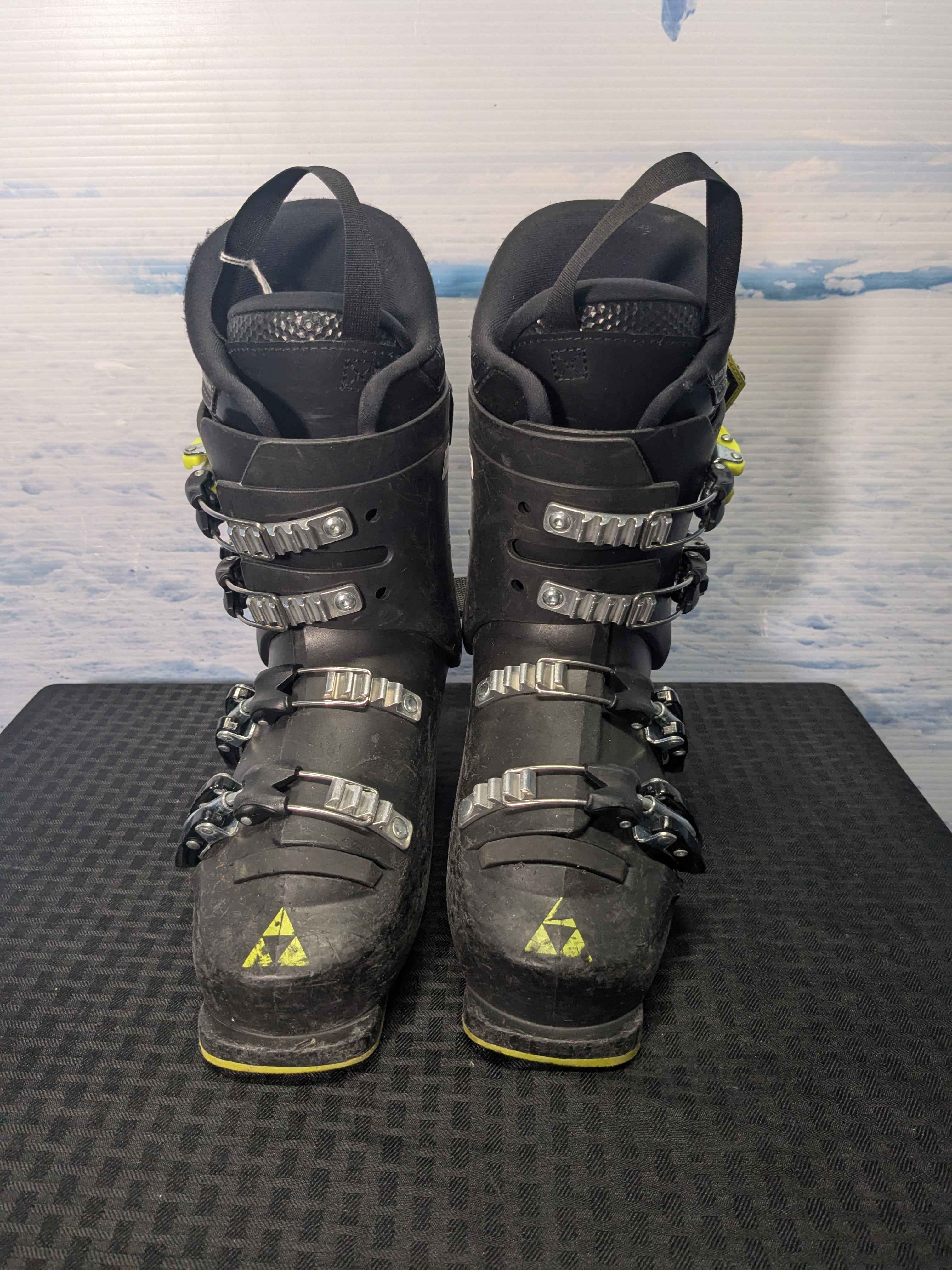 Used Fischer Rc4 Jr60 Ski Boot - 23.5MP