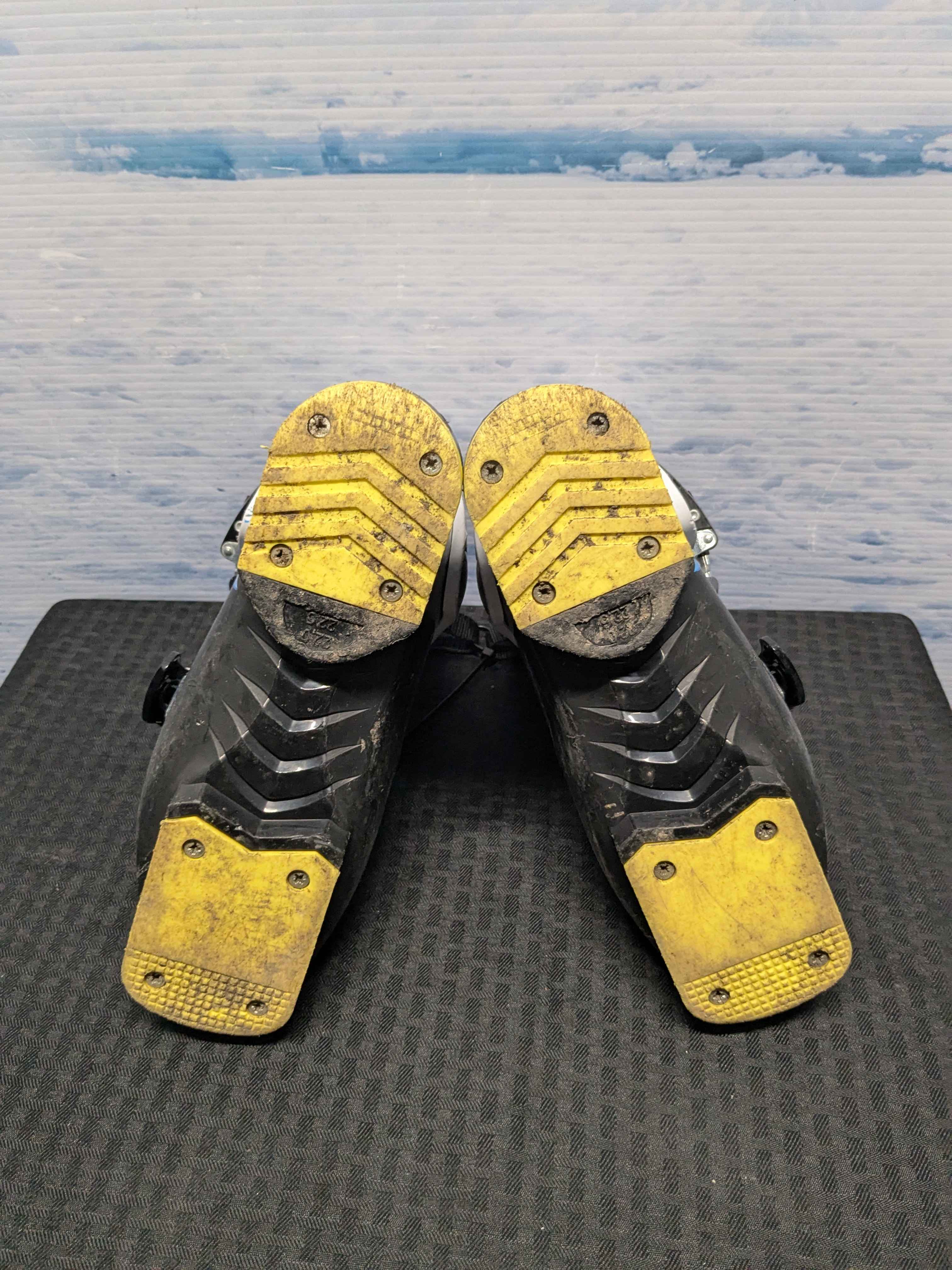 Used Atomic Waymaker JR 3 22.5 Ski Boot