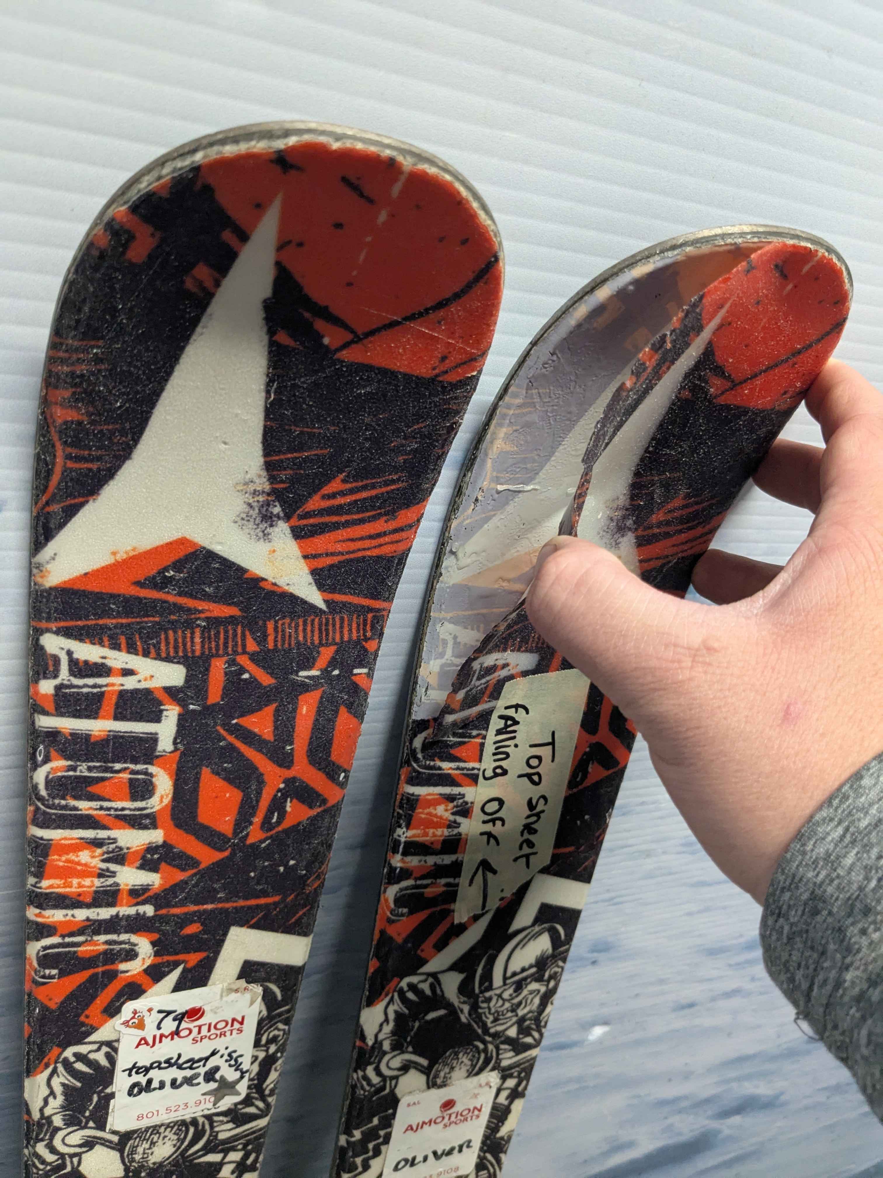 Heavily Used Atomic Punx Youth Ski w/ Tyrolia Lrx 4.5 Demo Bindings - 120CM