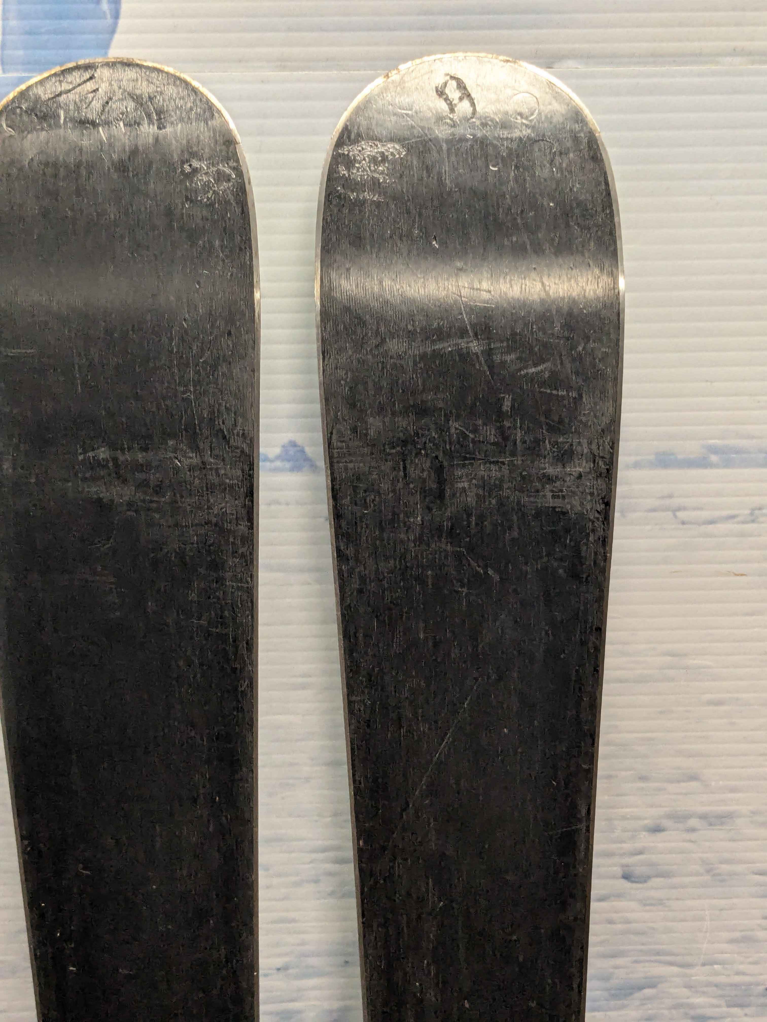 Used Dynastar Serial Team 125cm w/ Look 4.5 Demo Bindings