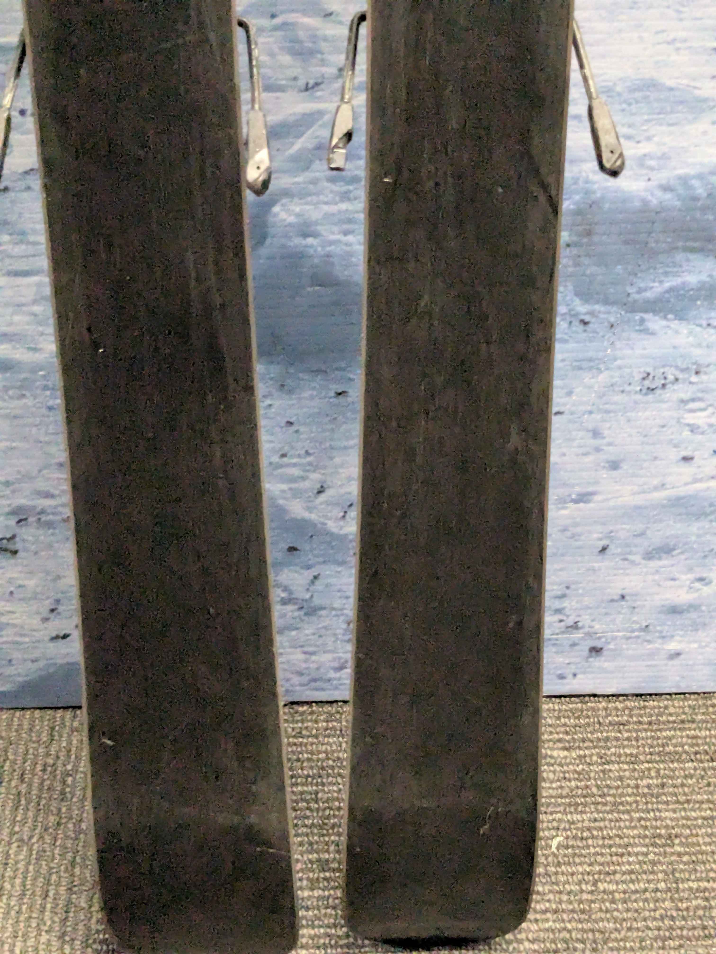 Used Dynastar Serial Team 125cm w/ Look 4.5 Demo Bindings