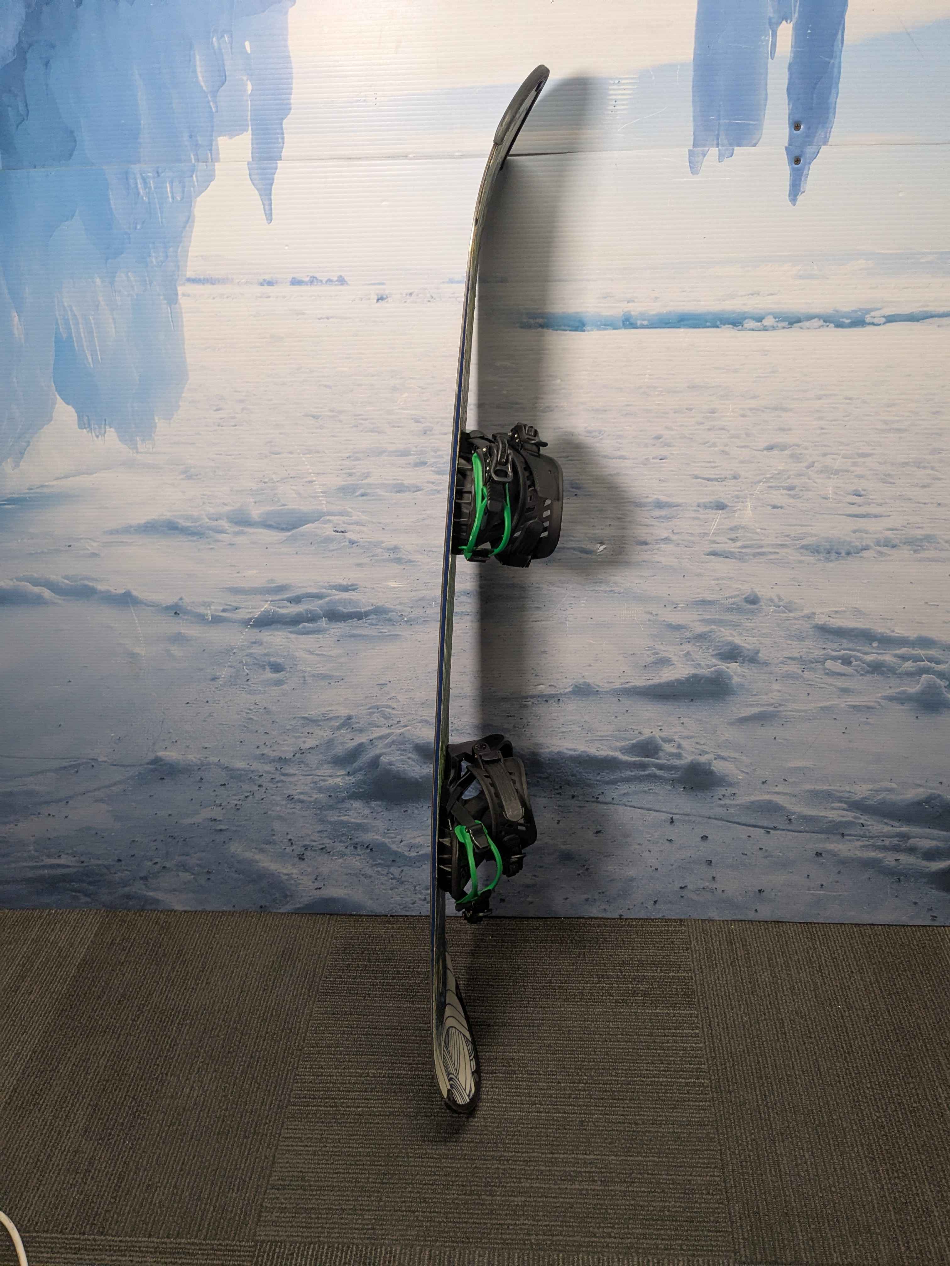 Used Rossignol Alias Ampteck 135cm Snowboard W/ Small K2 Binding