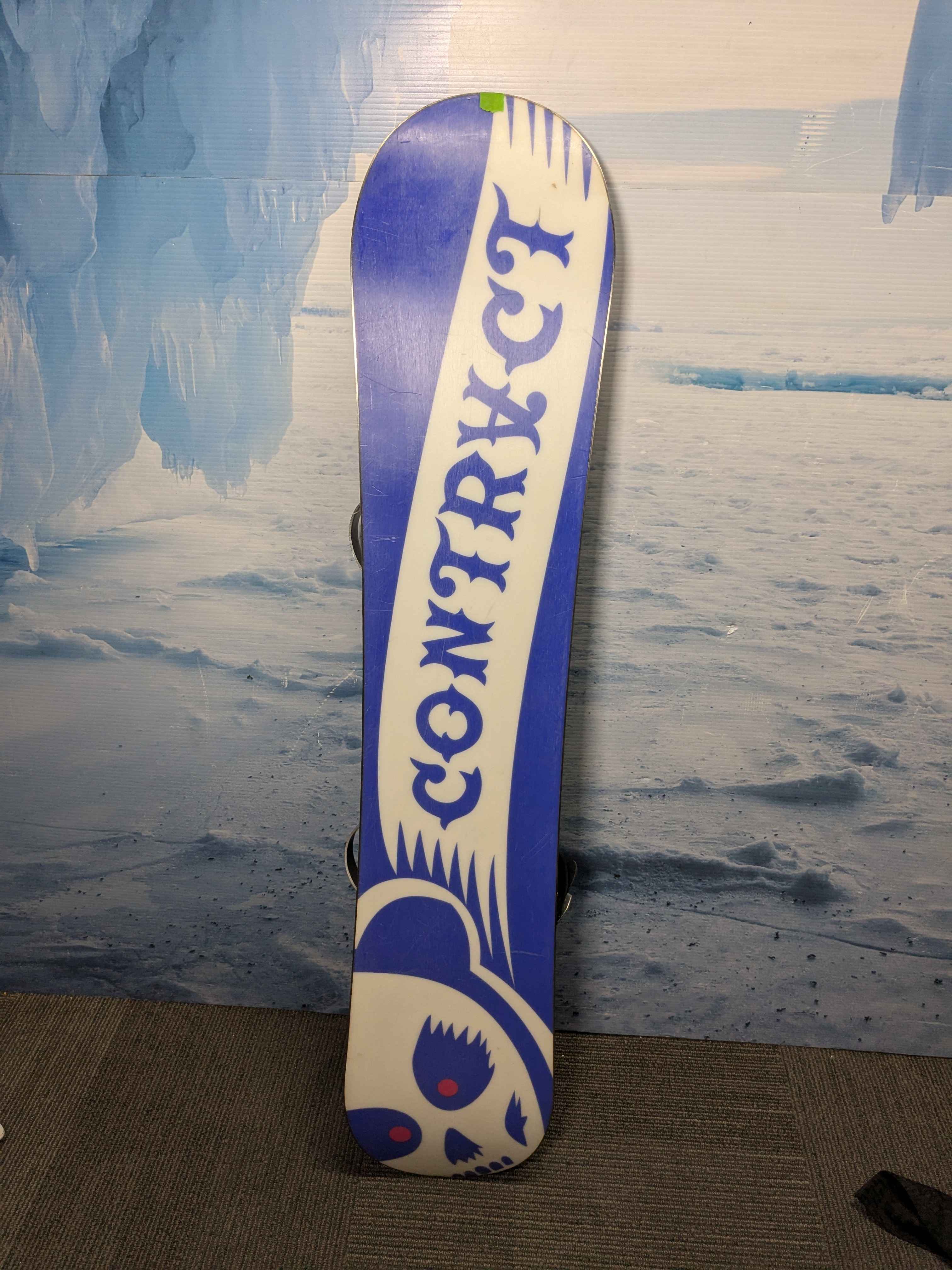 Used Contract Circus 135cm Snowboard W/ Small Head Binding