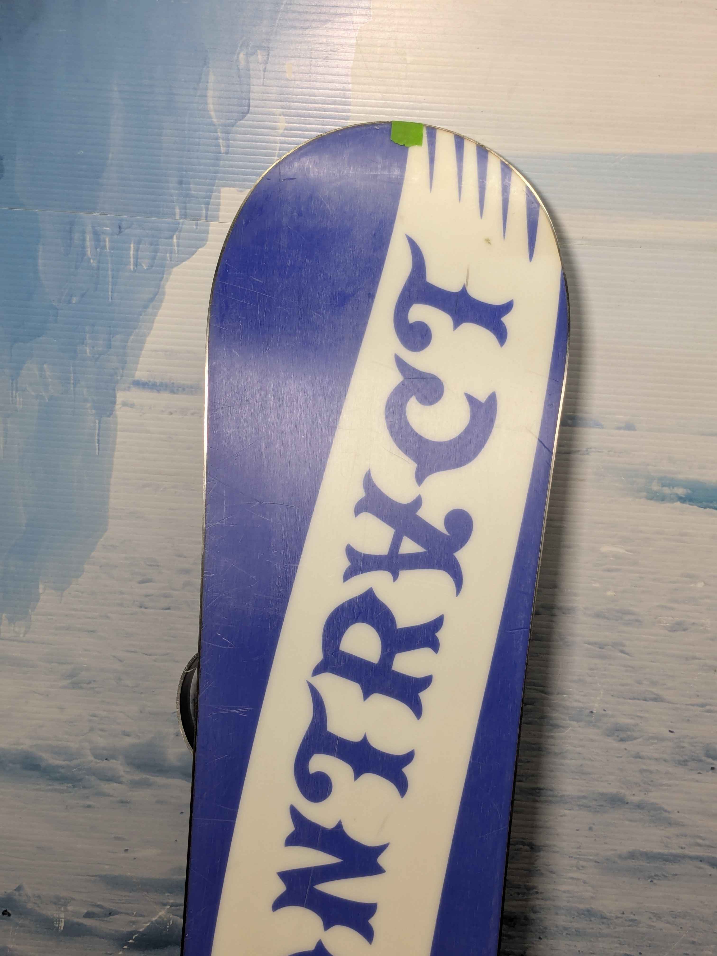 Used Contract Circus 135cm Snowboard W/ Small Head Binding