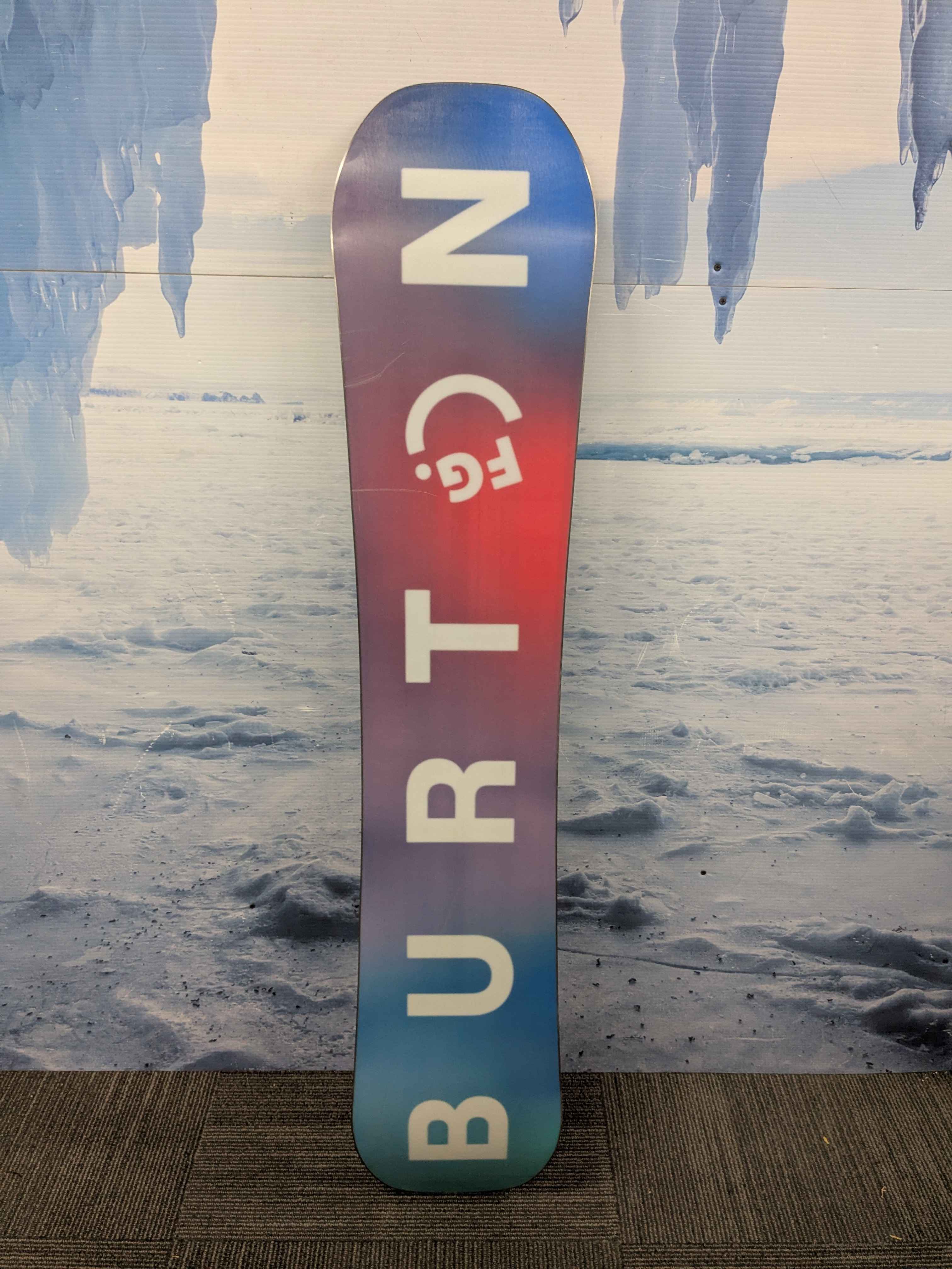 Used 2025 Burton Feel Good 146cm Snowboard