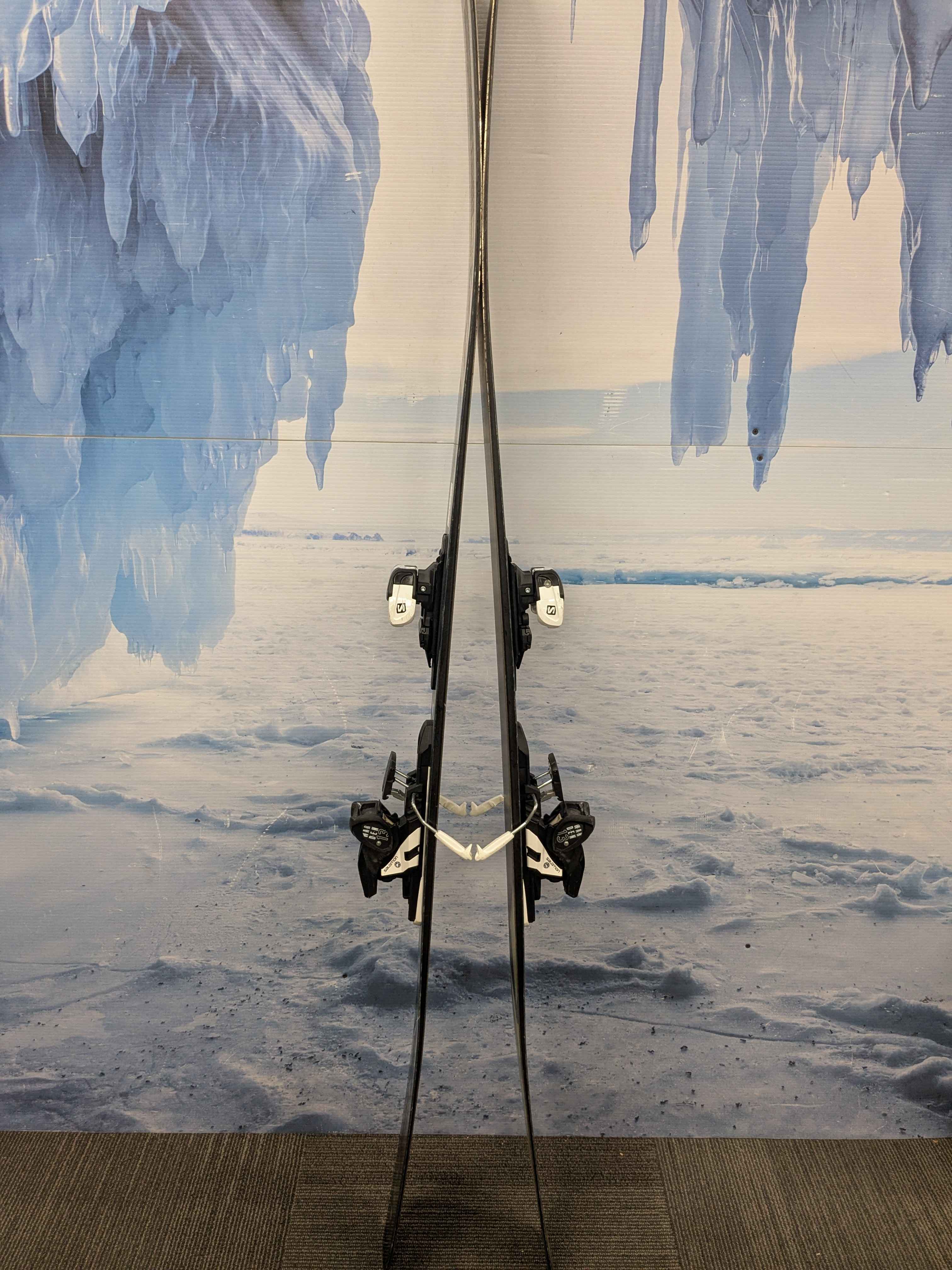 Used Salomon QST 118 185cm Ski w/ Salomon Warden 13 Demo Bindings - 19/20