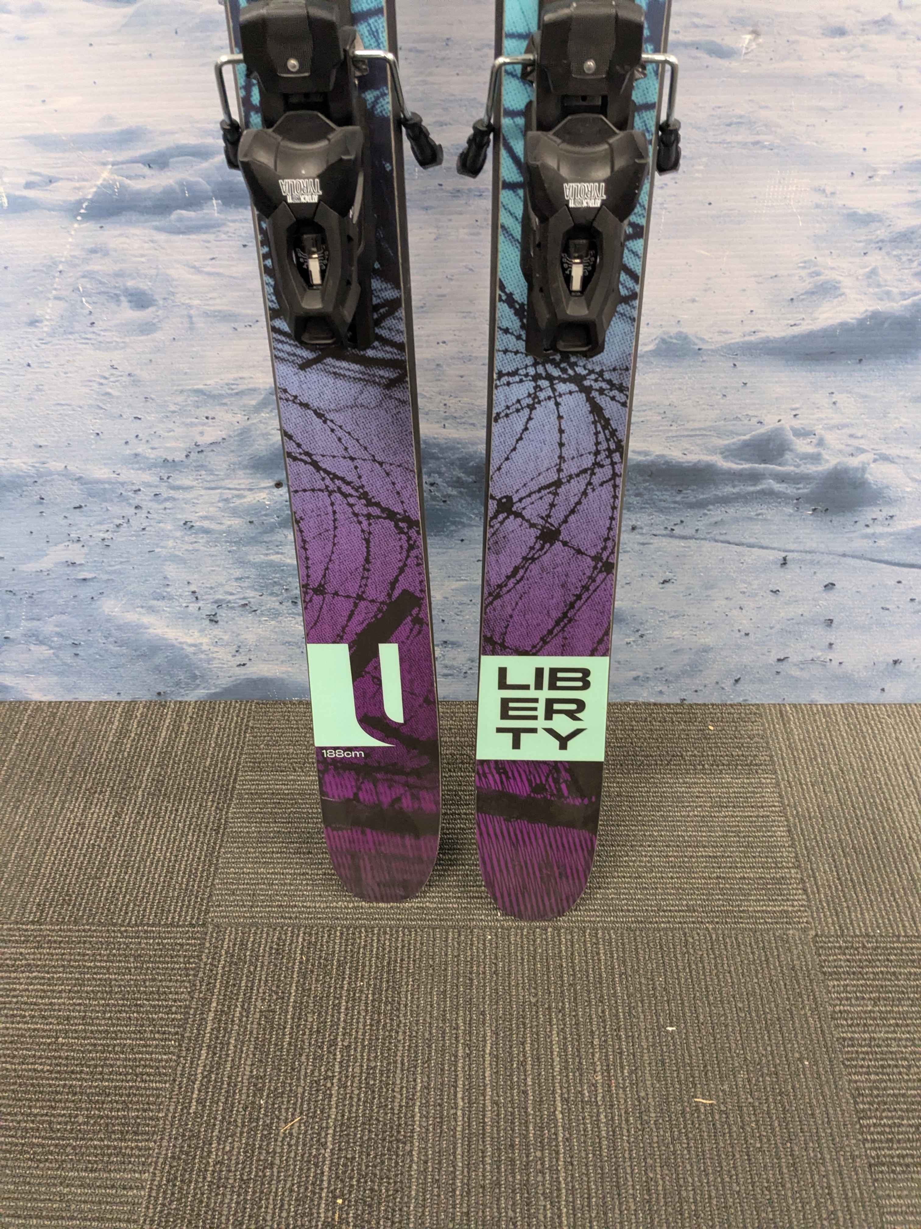 Liberty Scope 104 188cm Skis w/ TYROLIA Attack 11 LYT Demo Binding - Used (2025)
