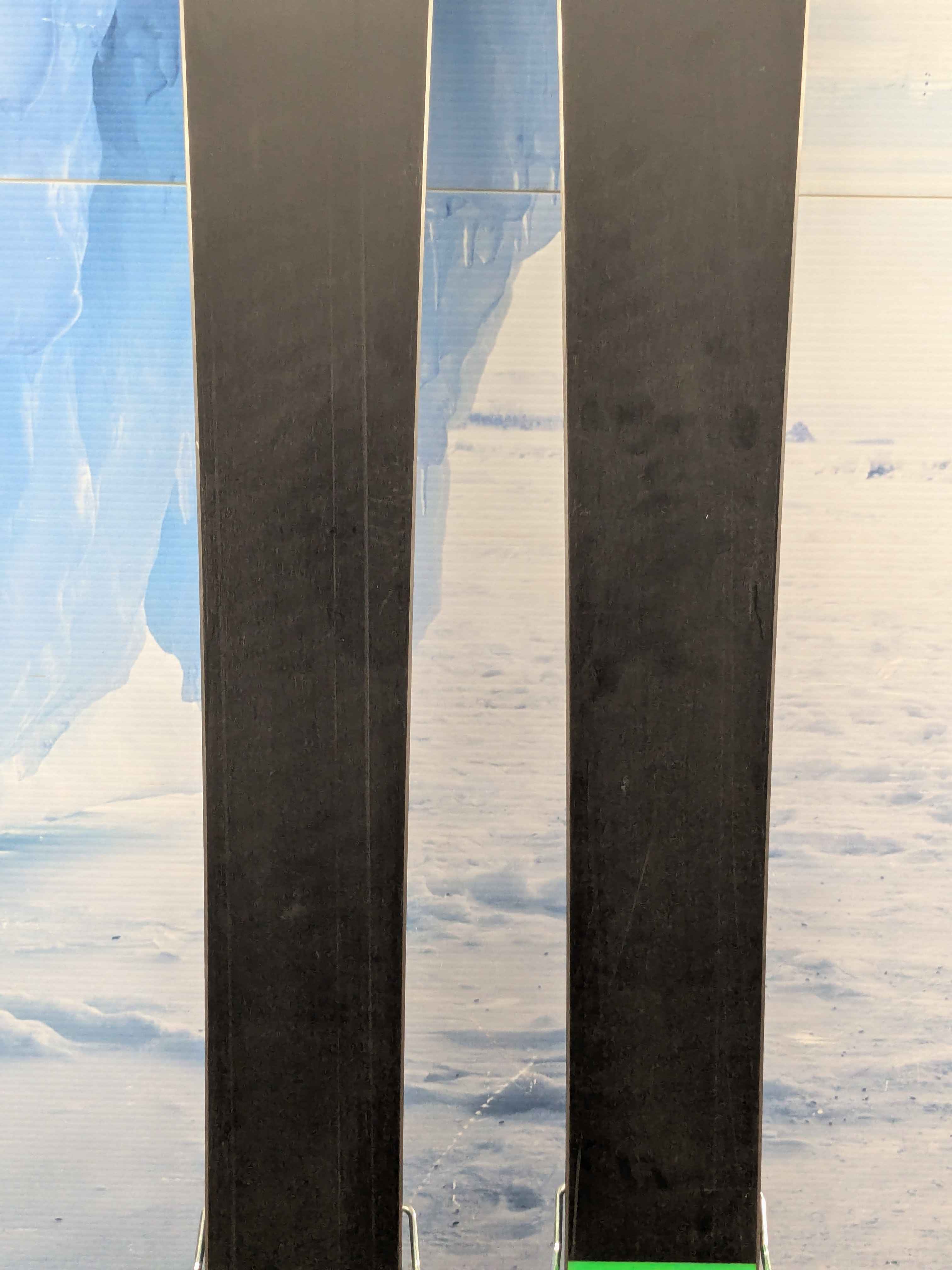 USED Head Kore 105 - 189cm - w/ Tyrolia Attack 13 Demo Binding