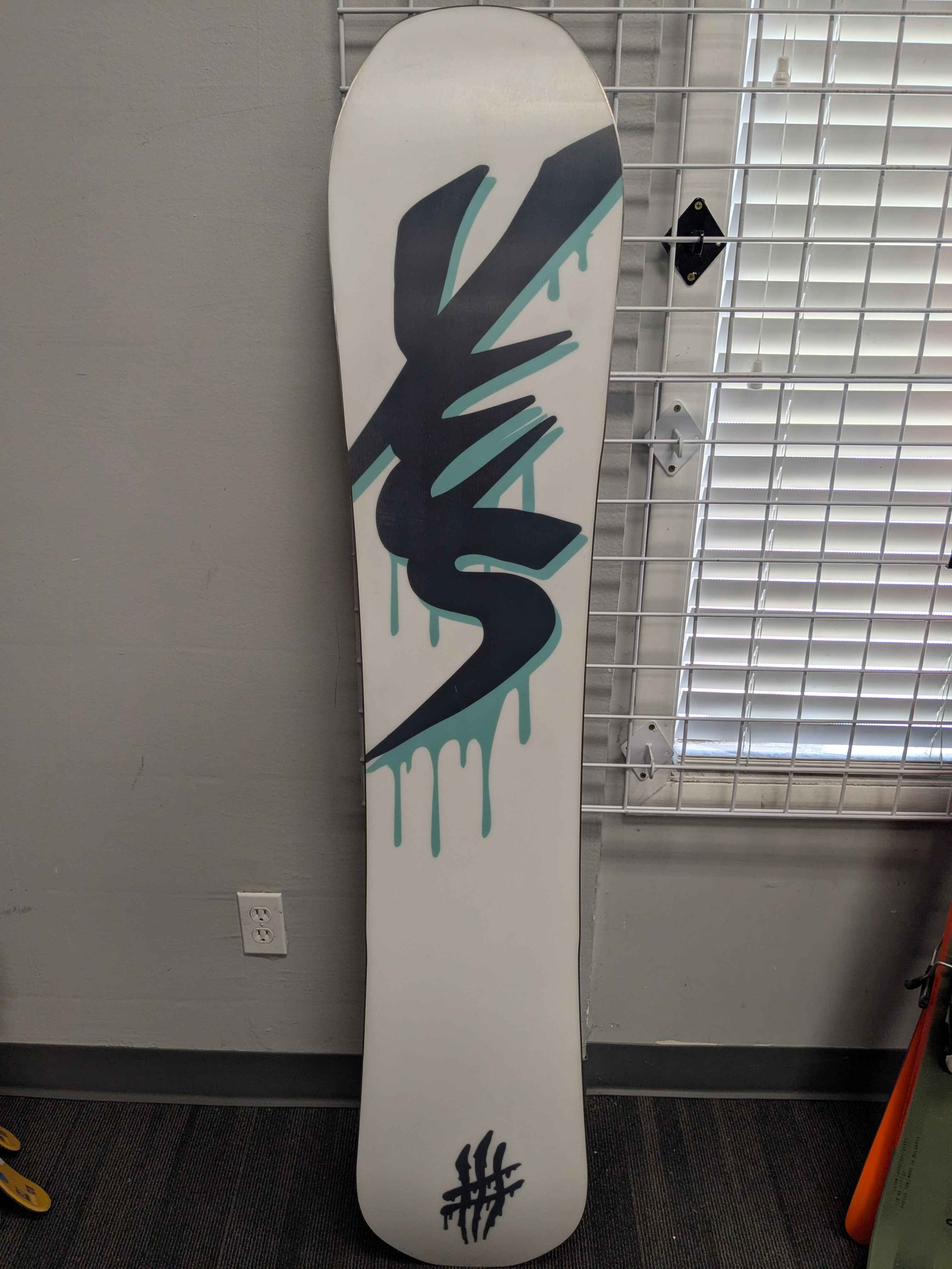 YES Pick Your Line 164cm Snowboard - Lightly Used (2026)