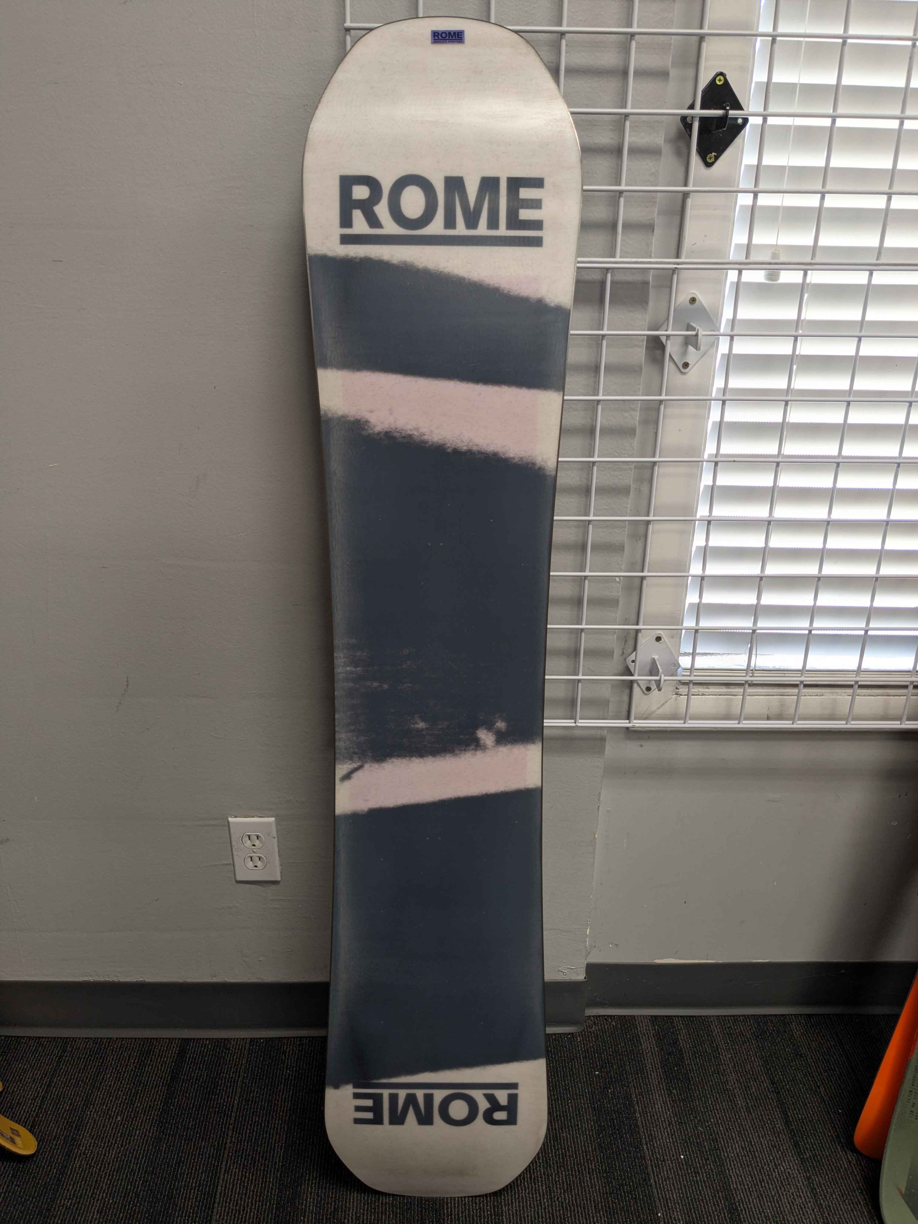 Rome Boneless 150cm Snowboard - Lightly Used (2026)