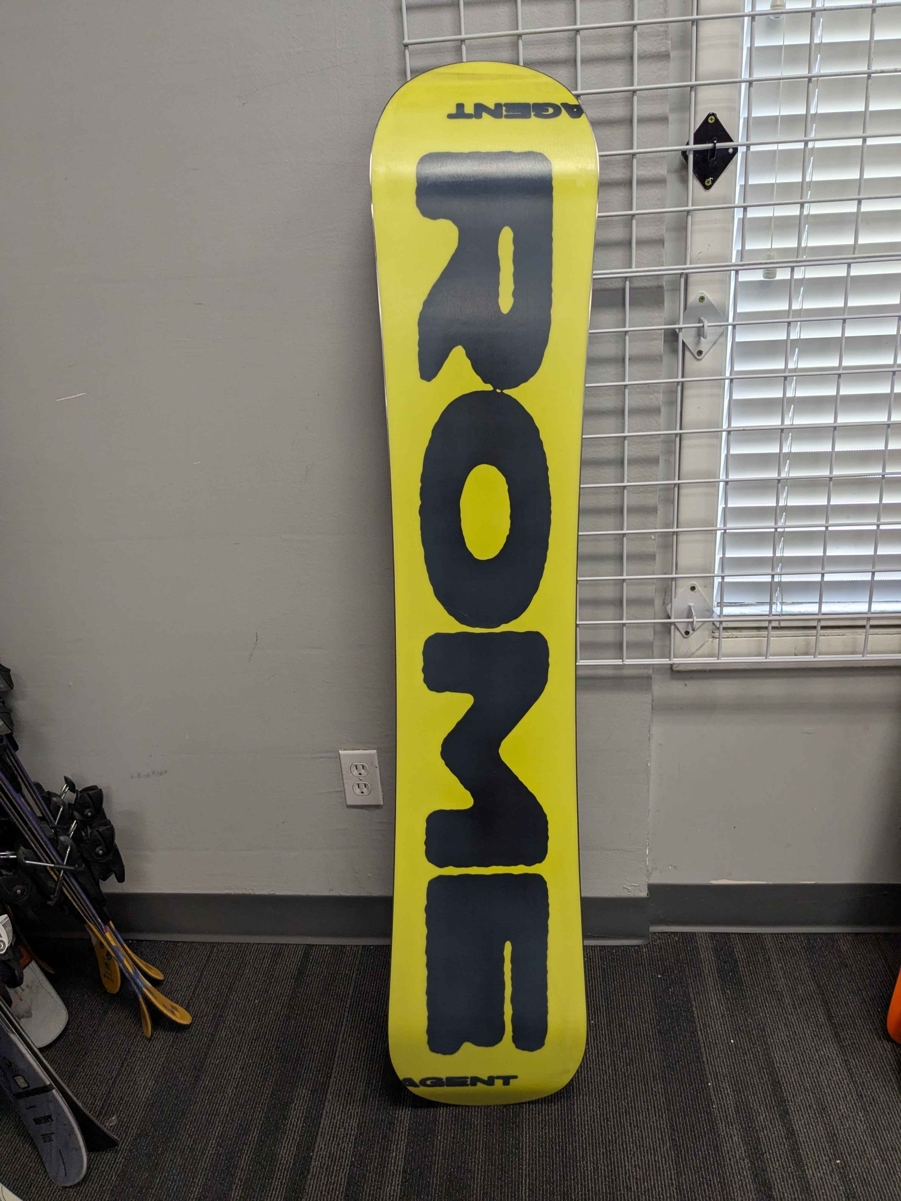 Rome Agent 157cm Snowboard - Lightly Used 2026