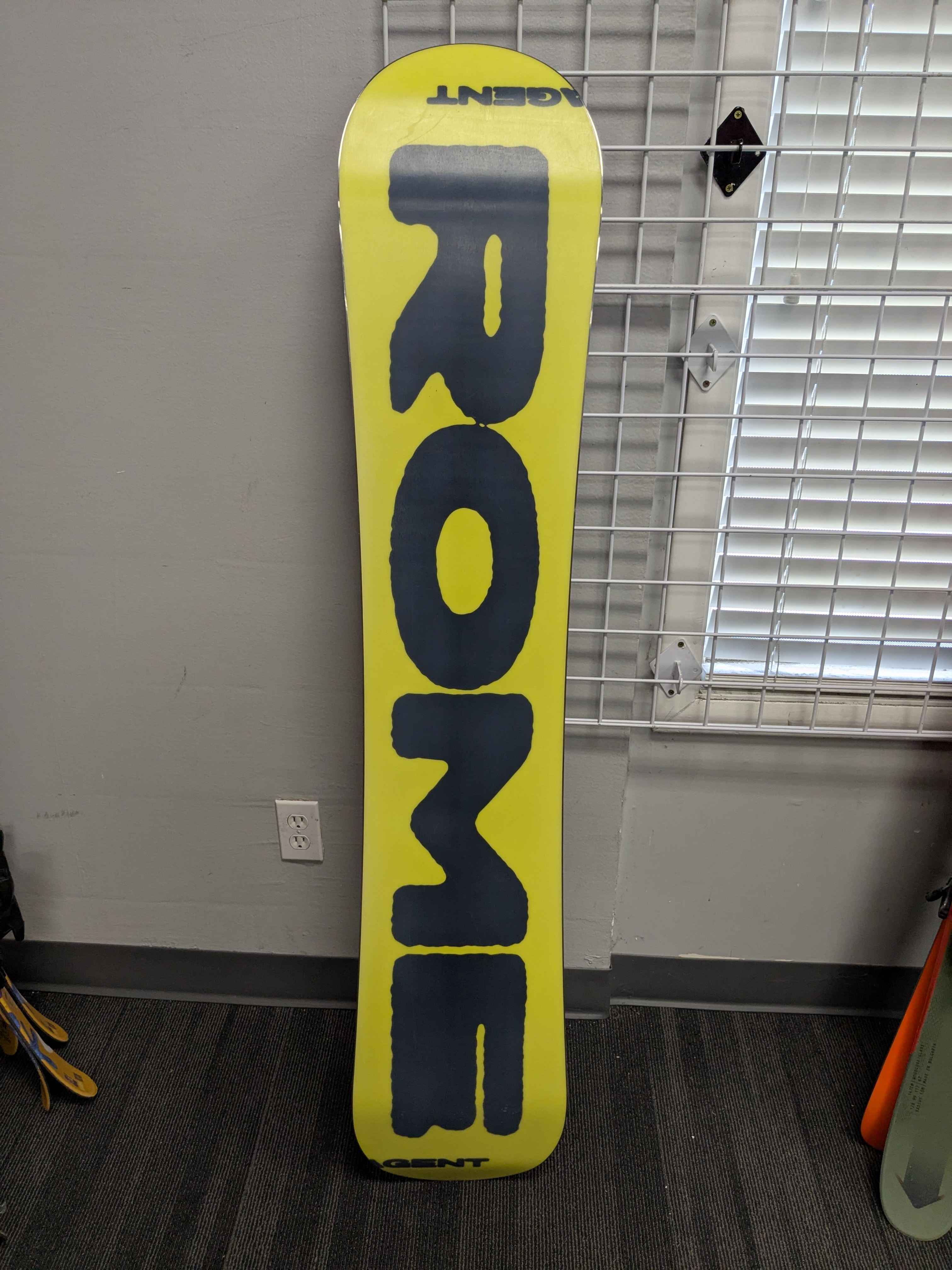 Rome Agent 154cm Snowboard - Lightly Used (2026)