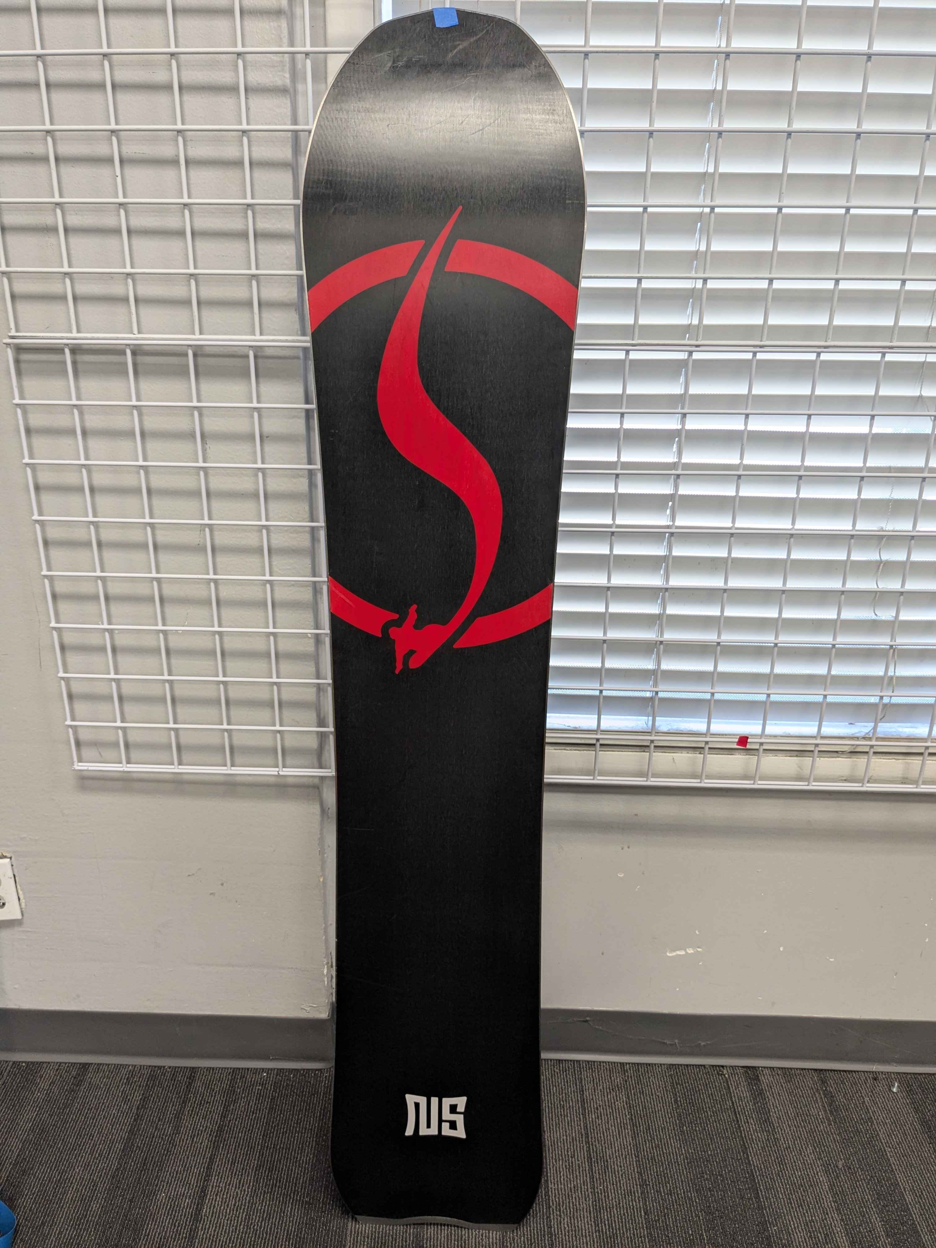 Never Summer Valhalla 160cm Snowboard - Lightly Used (2026)